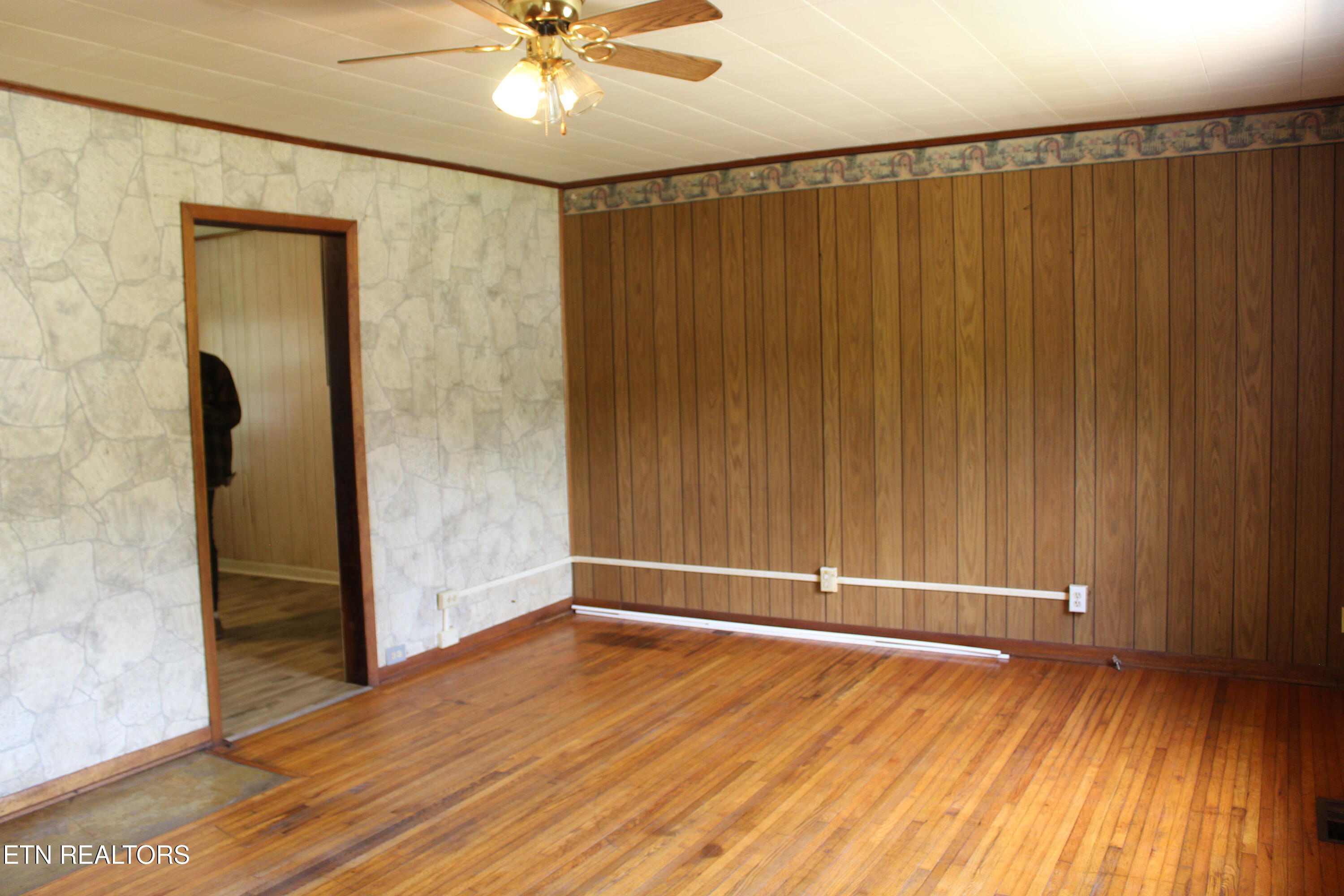 903 W Morris Street Sweetwater TN 37874