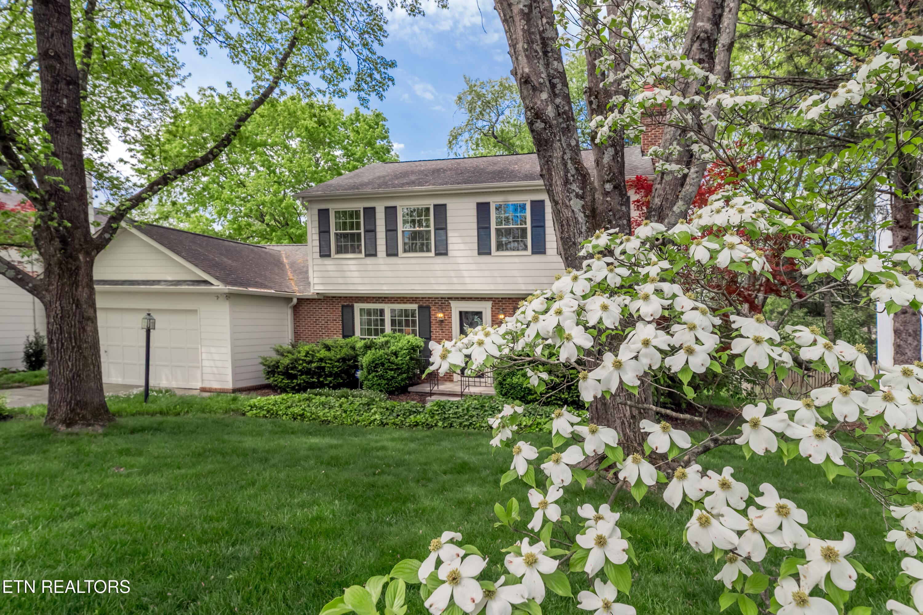 1327 Beacon Hill Lane Knoxville TN 37919