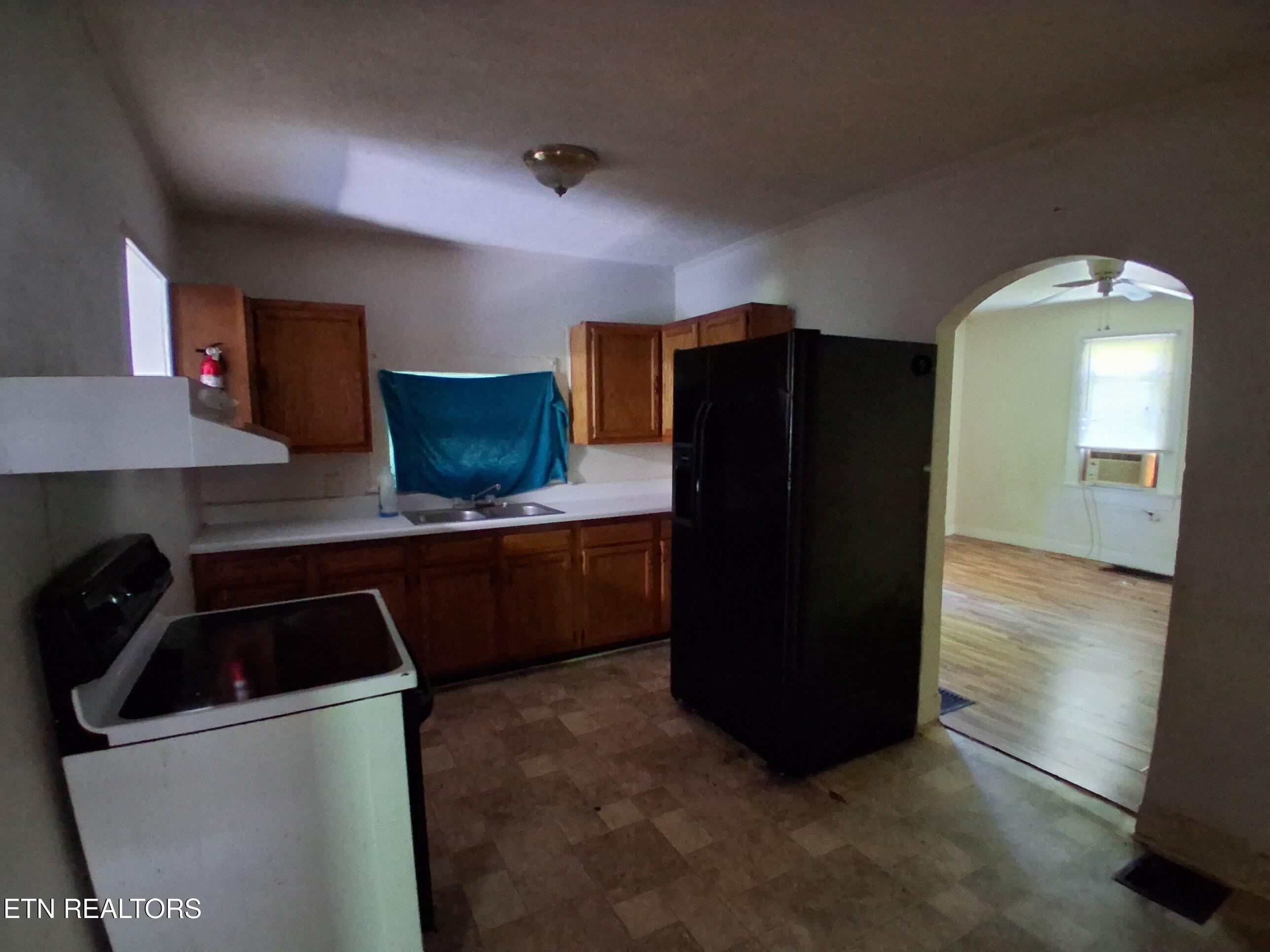 2528 Selma Avenue Knoxville TN 37914