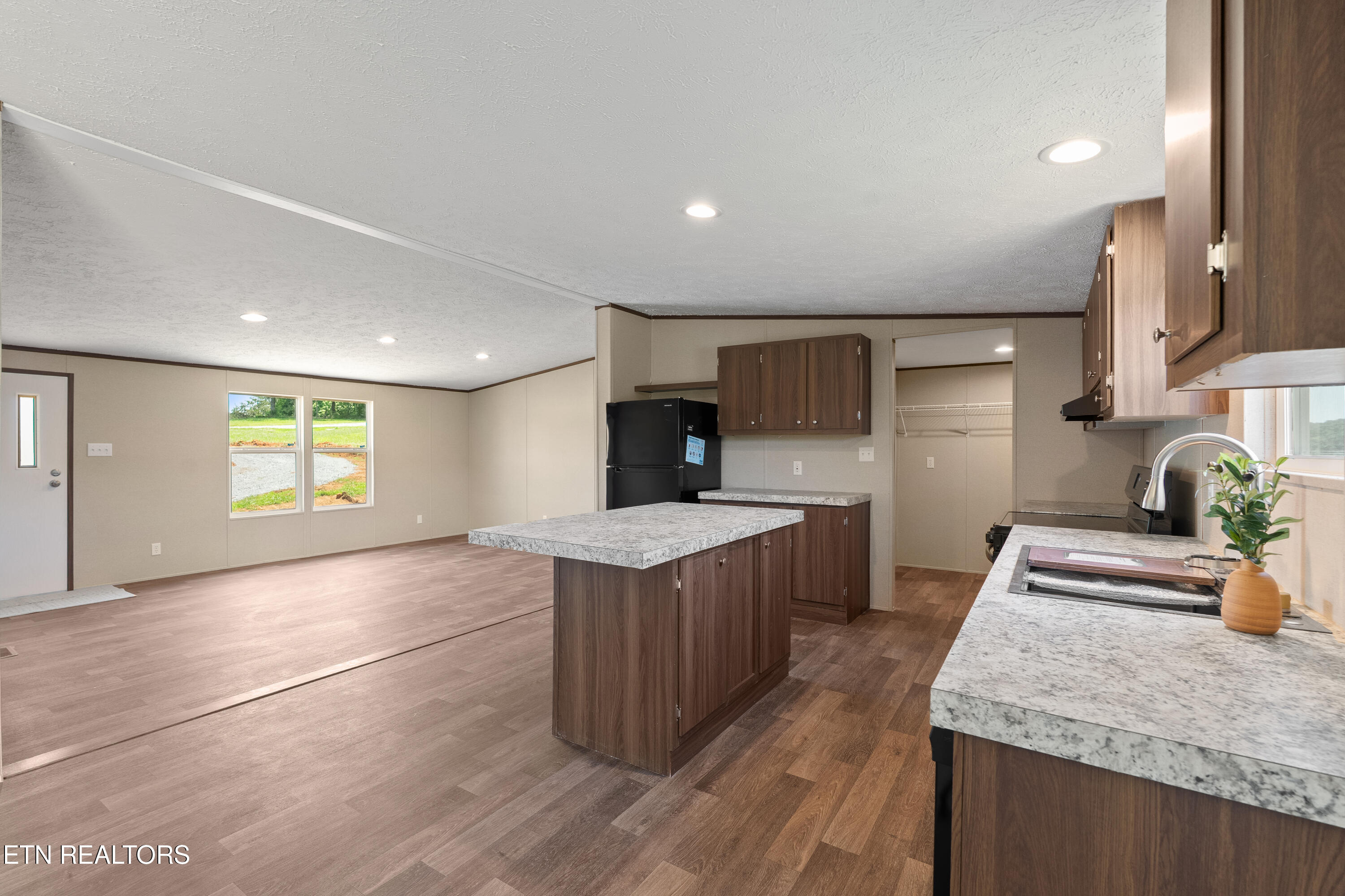 277 Thompson Road Madisonville TN 37354