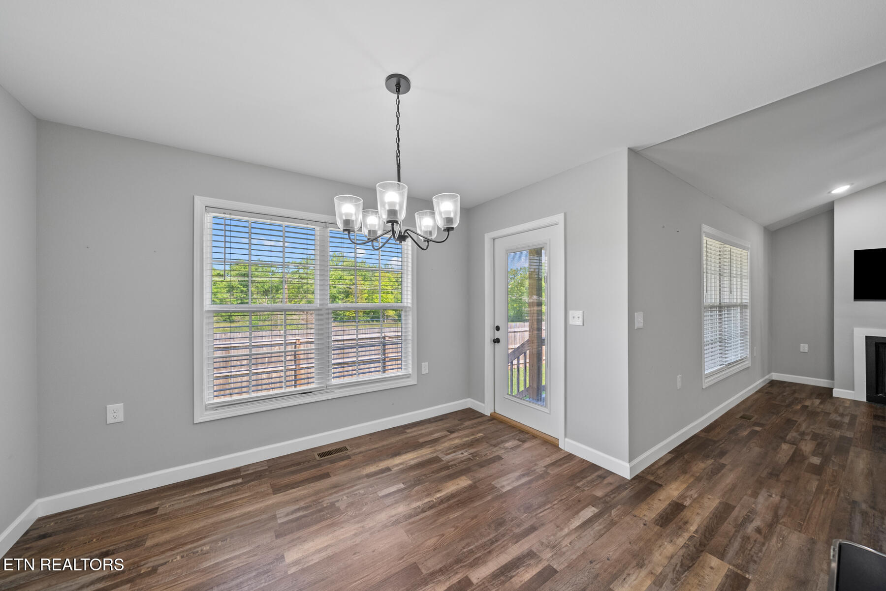 359 Dayton Avenue Crossville TN 38555