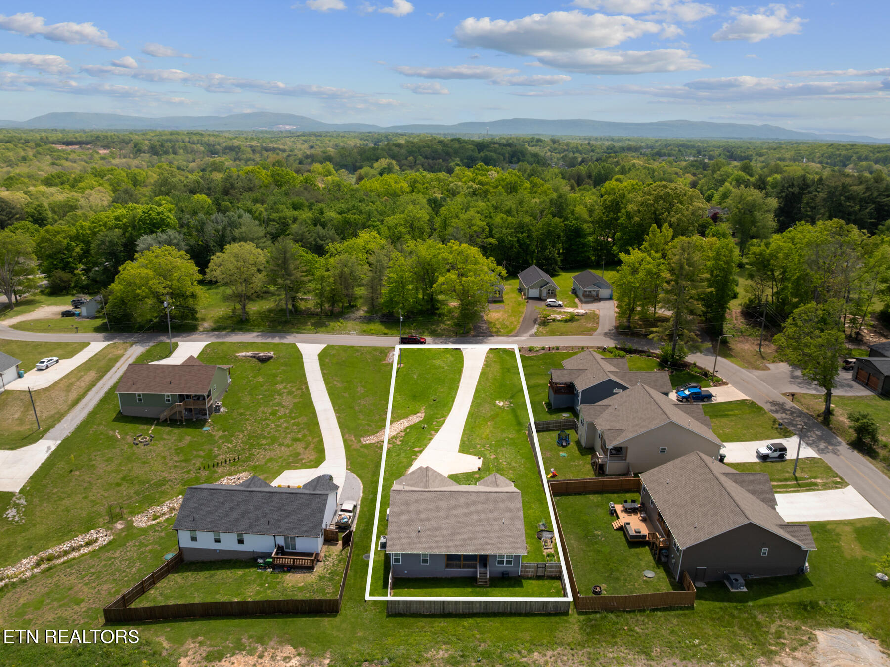 359 Dayton Avenue Crossville TN 38555