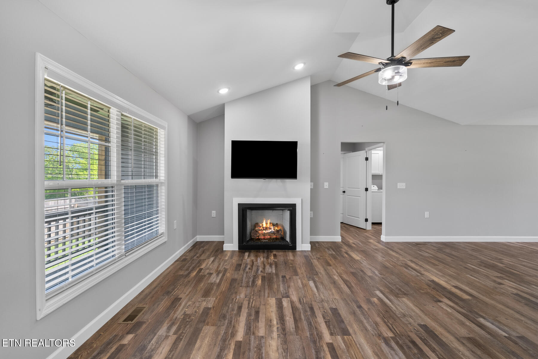 359 Dayton Avenue Crossville TN 38555