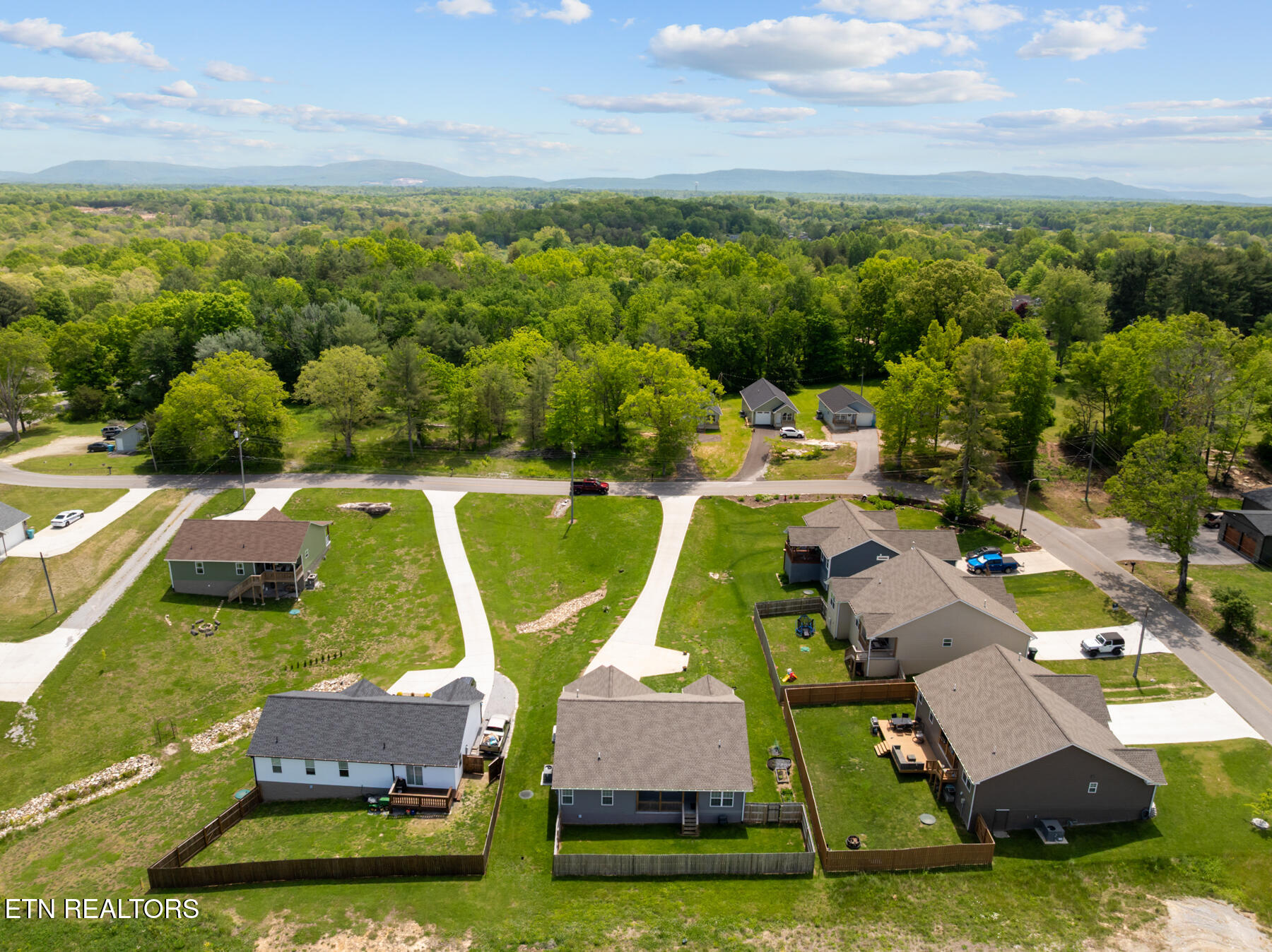 359 Dayton Avenue Crossville TN 38555