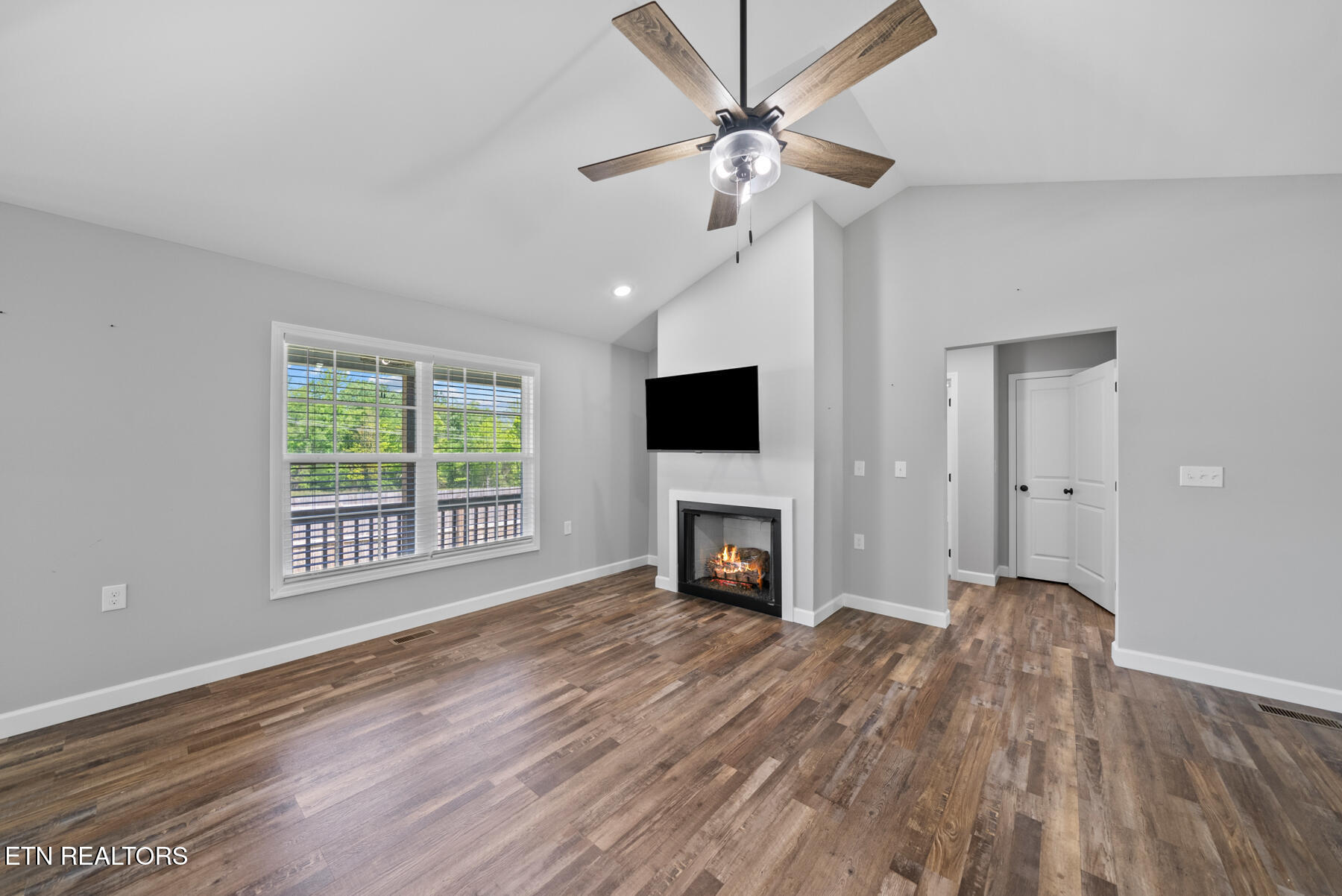 359 Dayton Avenue Crossville TN 38555
