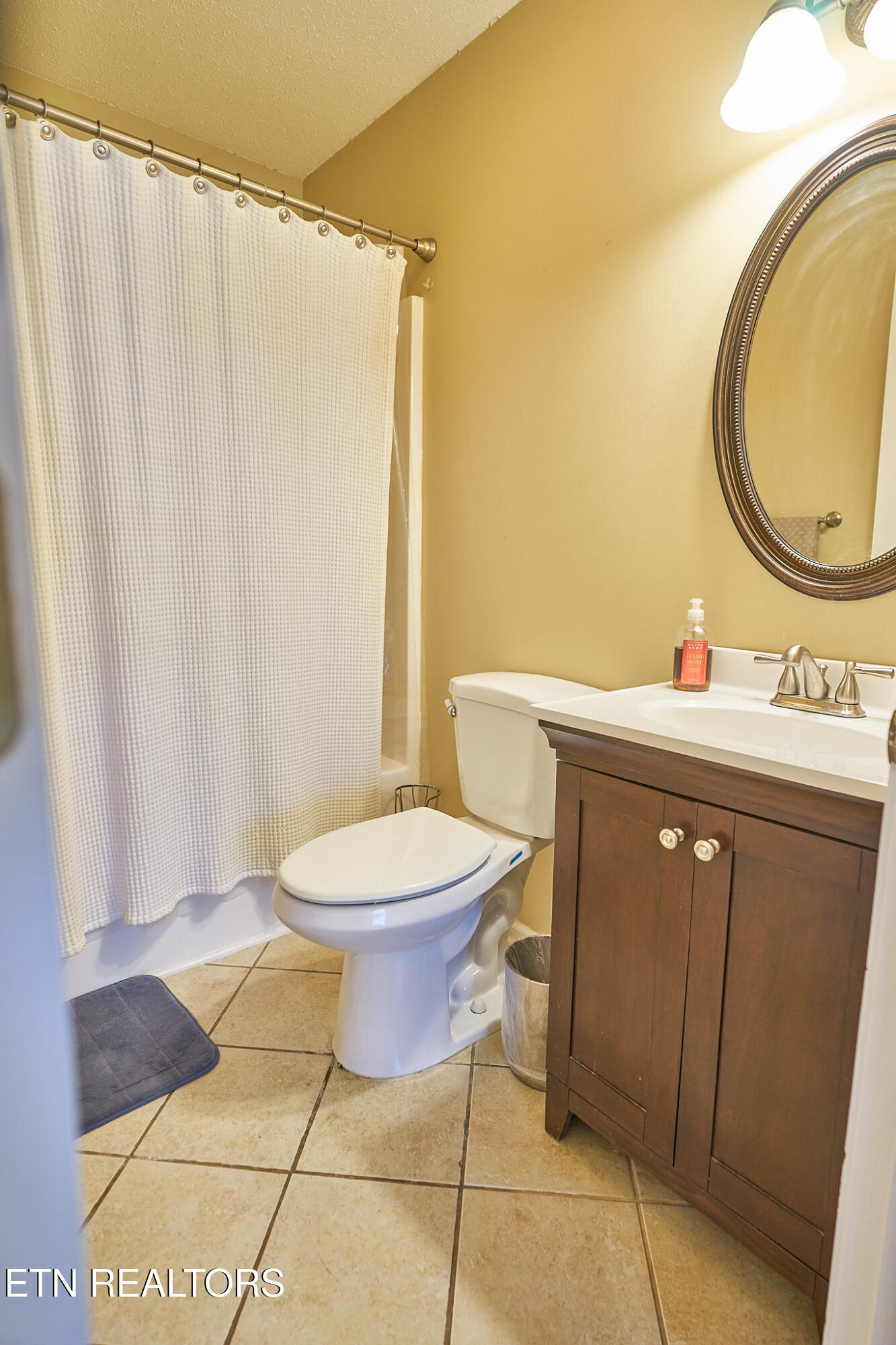 2009 Southern Oaks Drive Maryville TN 37801