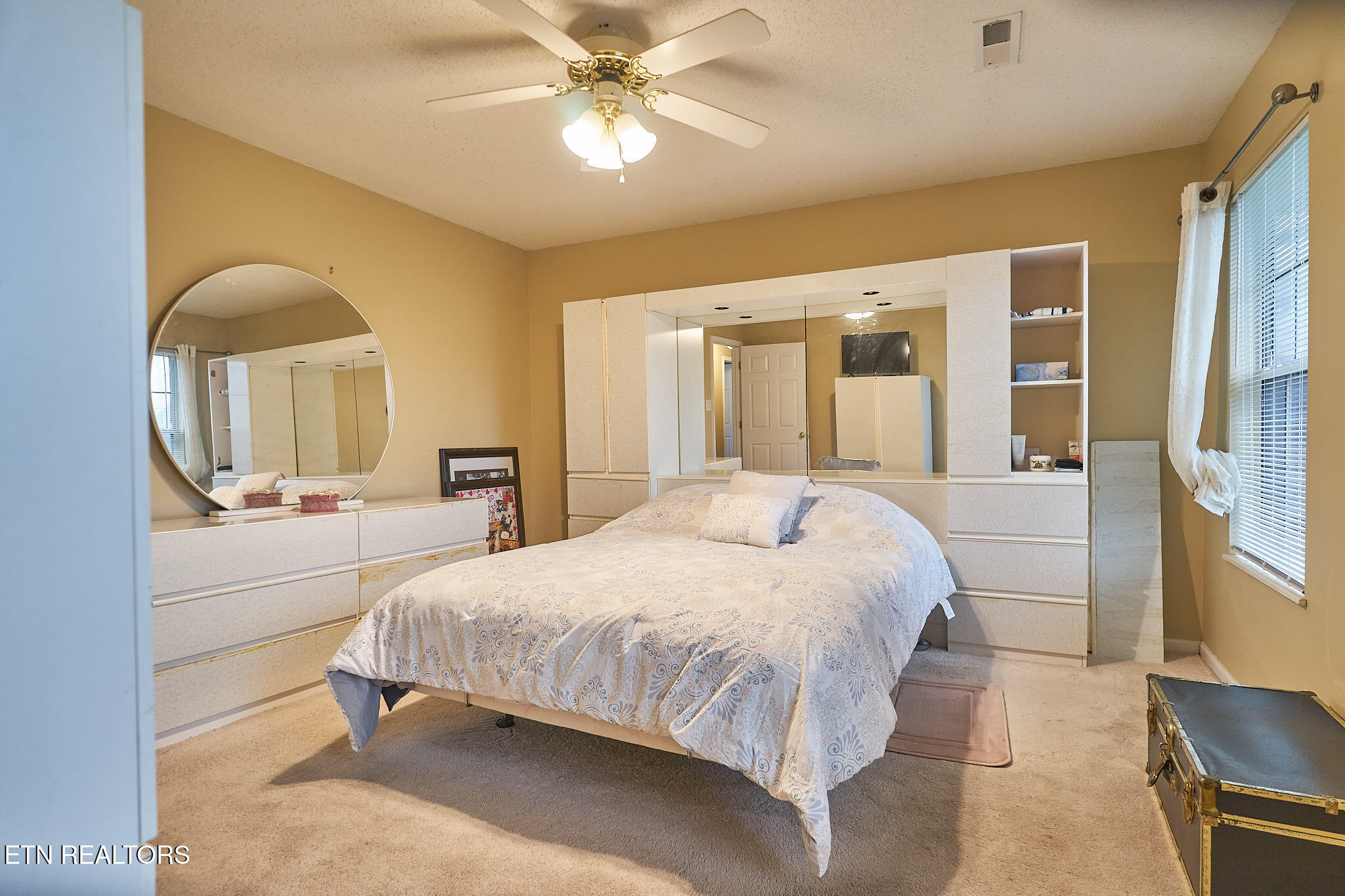 2009 Southern Oaks Drive Maryville TN 37801