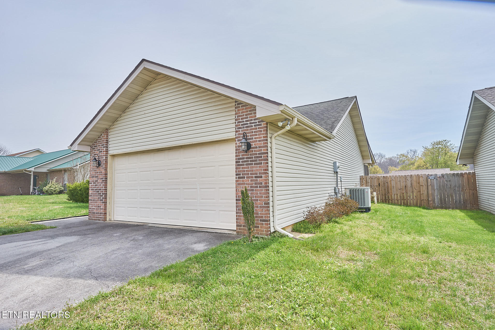 2009 Southern Oaks Drive Maryville TN 37801