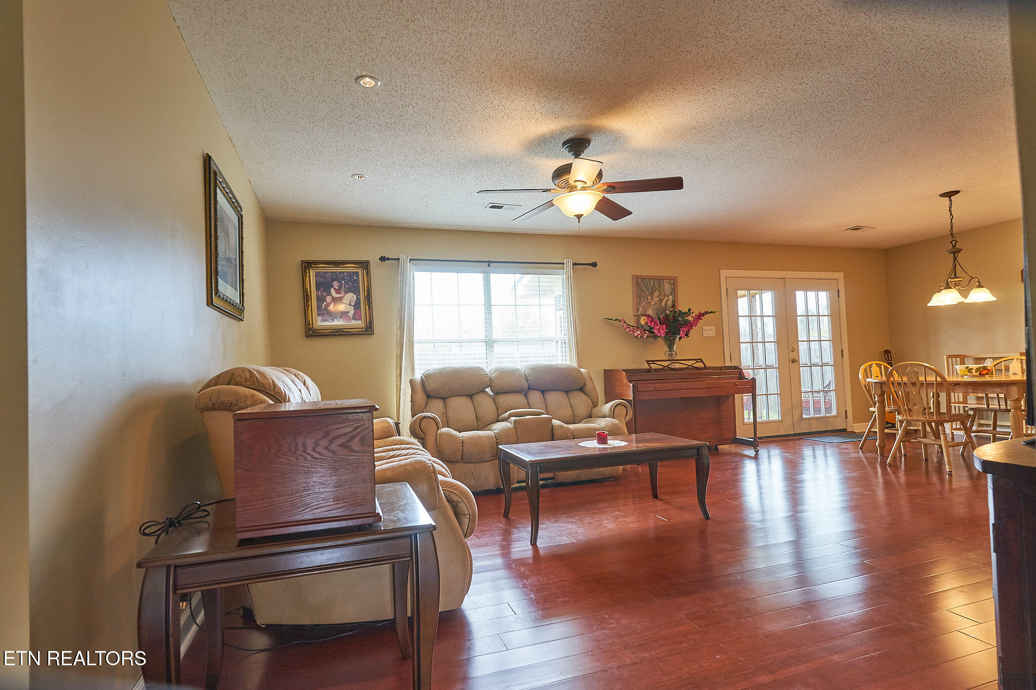 2009 Southern Oaks Drive Maryville TN 37801