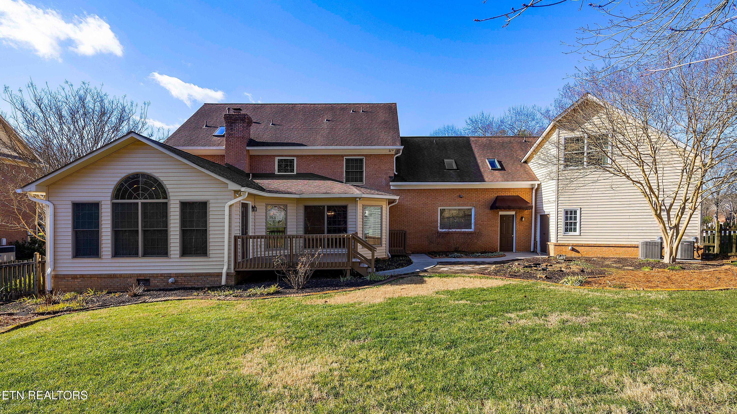 1204 Ashgrove Place Knoxville TN 37919