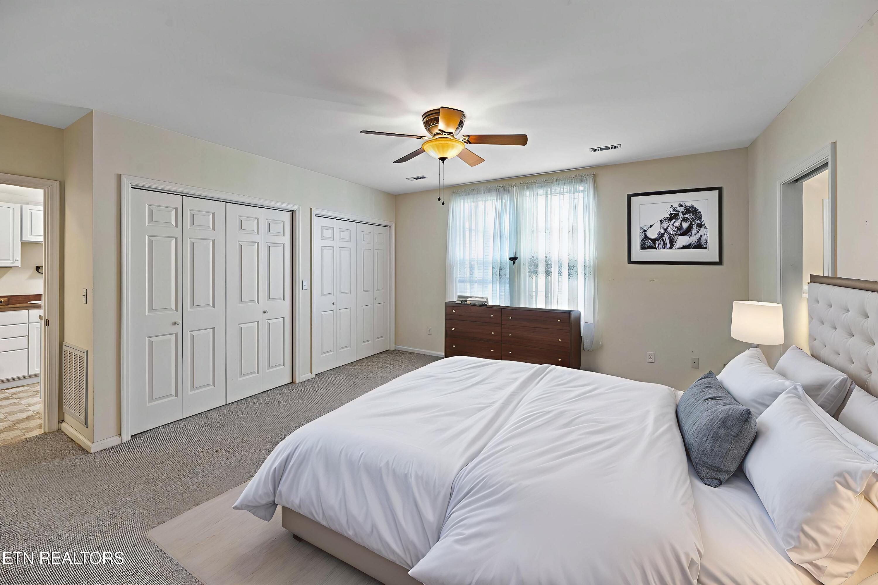 1204 Ashgrove Place Knoxville TN 37919