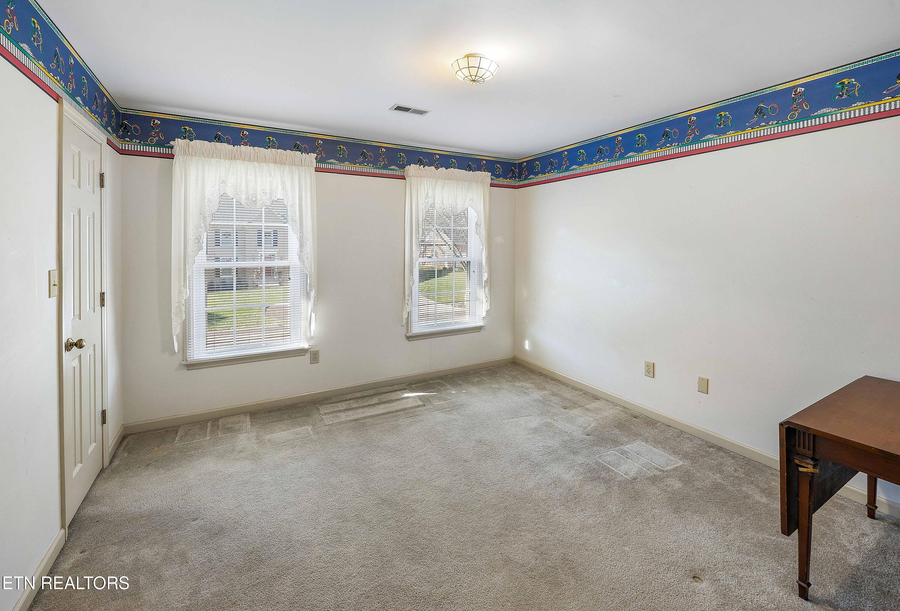 1204 Ashgrove Place Knoxville TN 37919