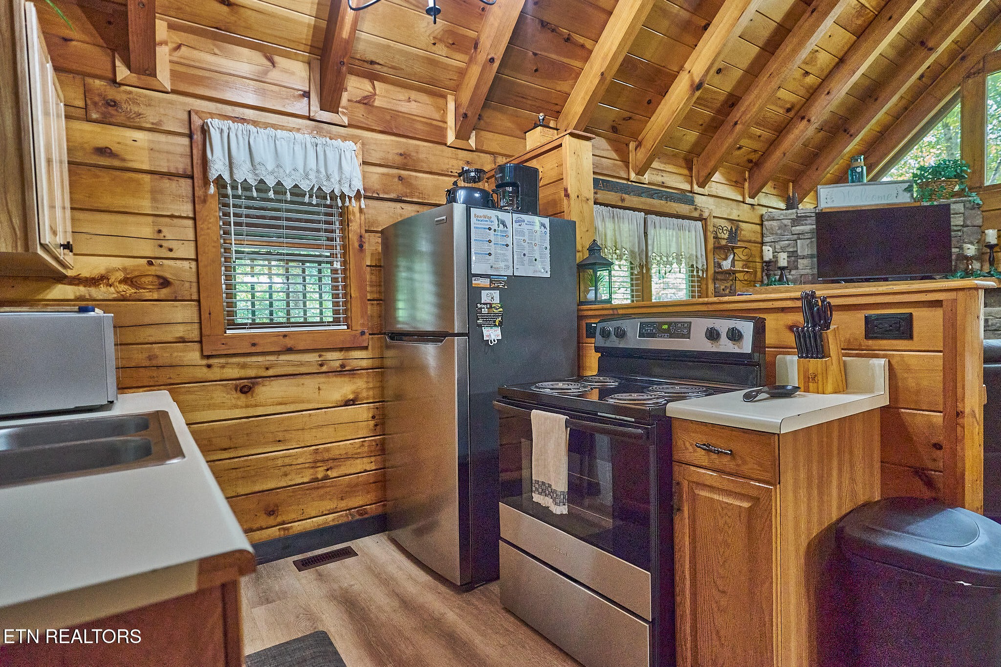 523 Hoot Owl Way Gatlinburg TN 37738