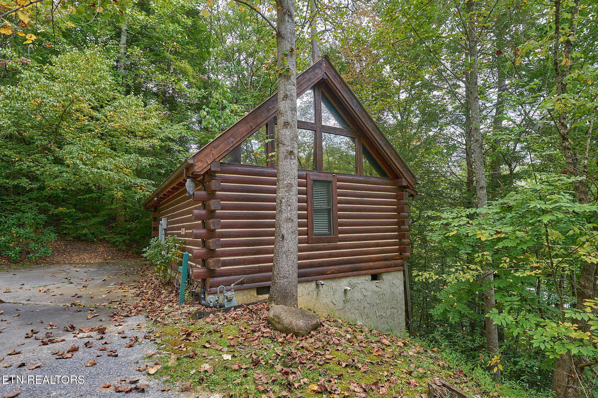 523 Hoot Owl Way Gatlinburg TN 37738