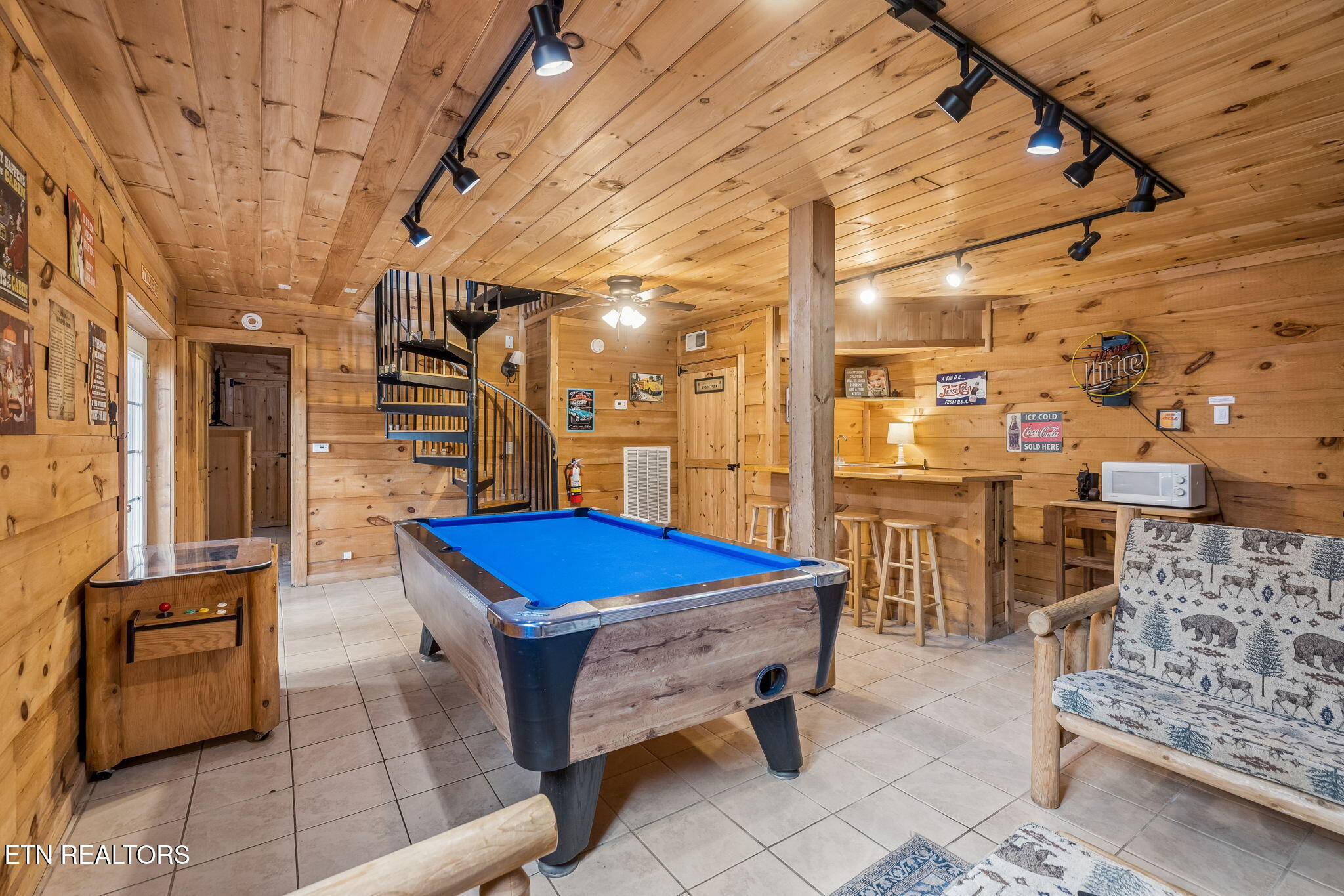 1235 N Baden Drive Gatlinburg TN 37738