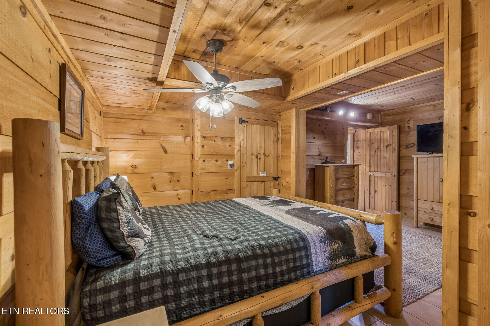 1235 N Baden Drive Gatlinburg TN 37738