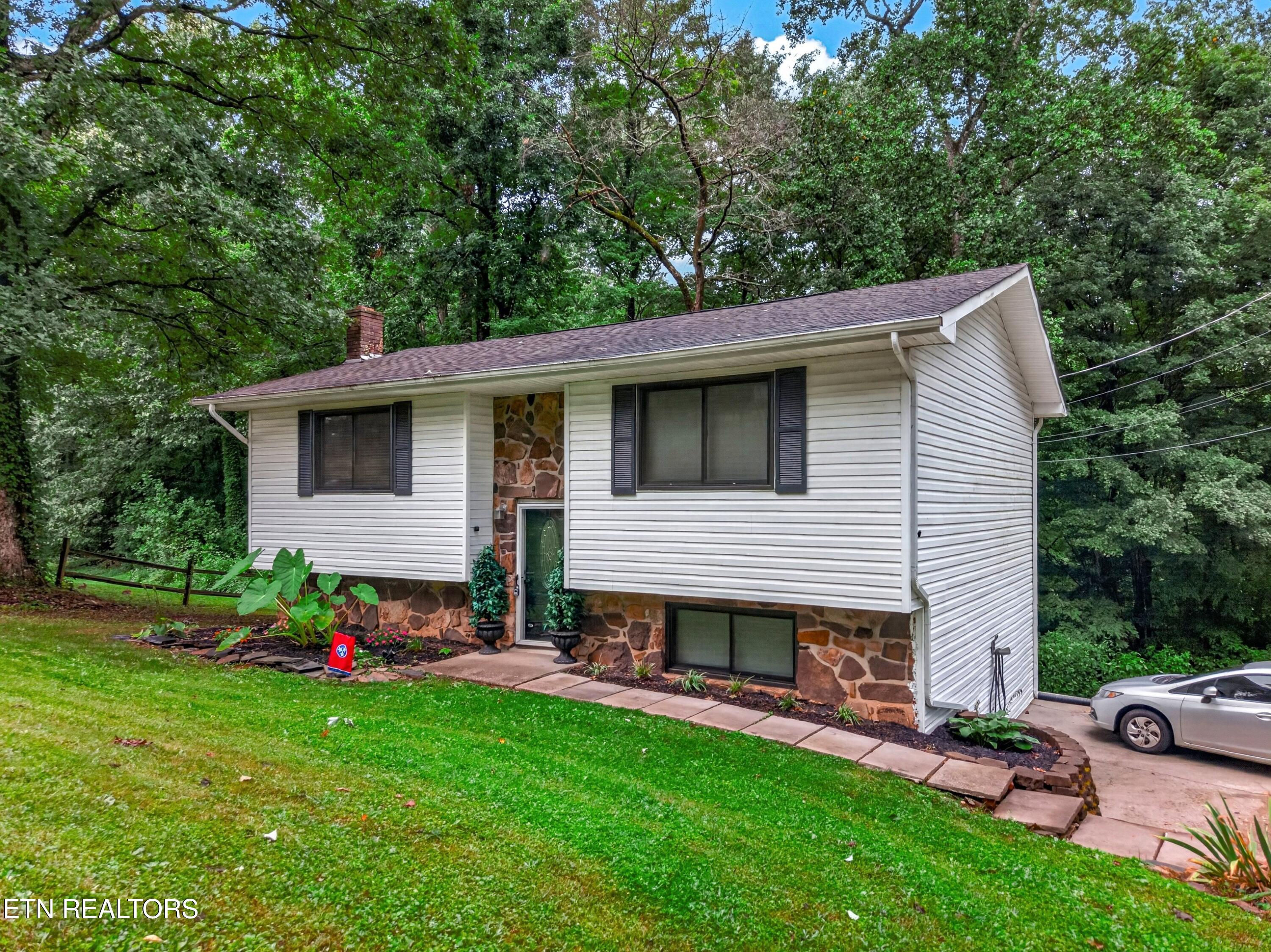 464 Norris Drive Tazewell TN 37879