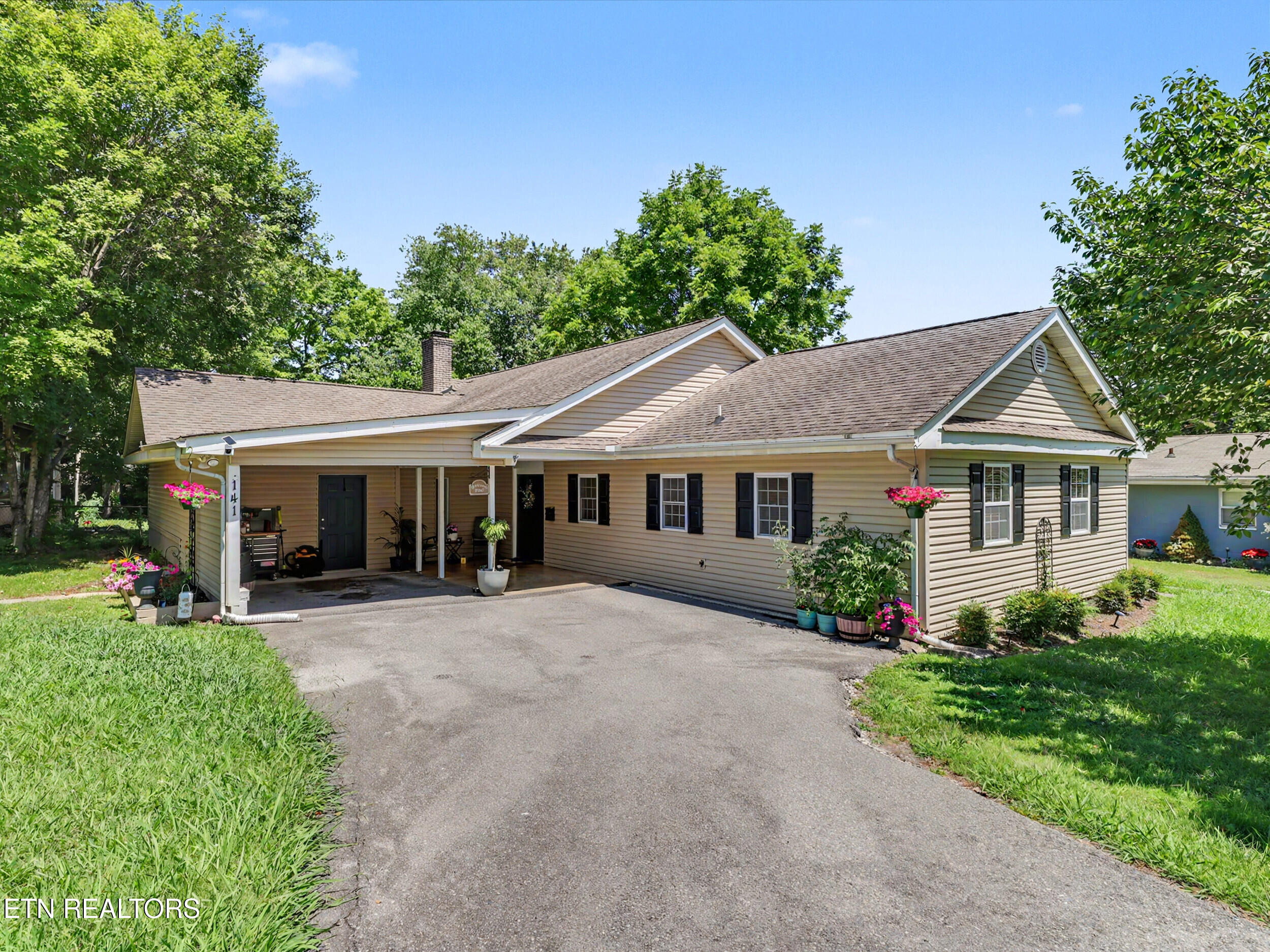 141 S Purdue Avenue Oak Ridge TN 37830