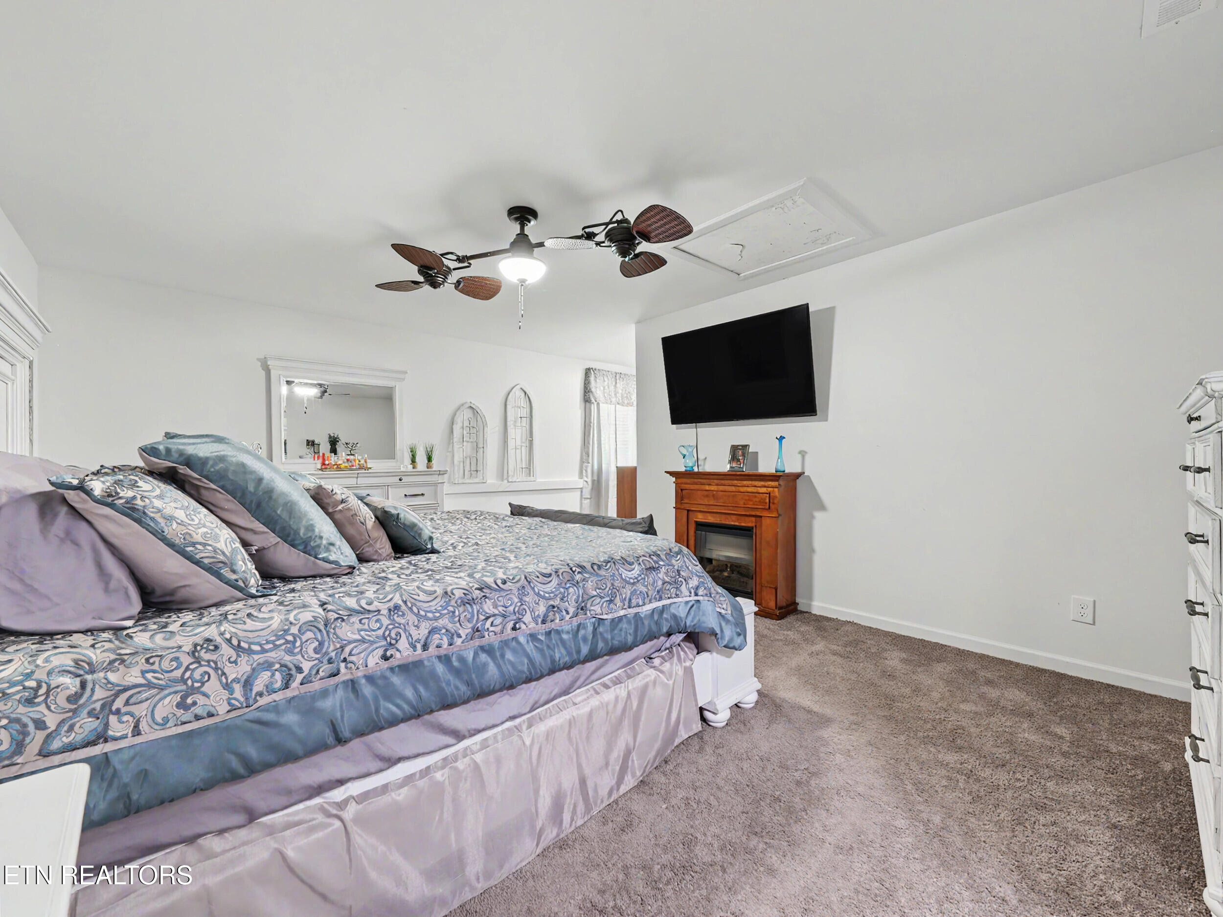 141 S Purdue Avenue Oak Ridge TN 37830