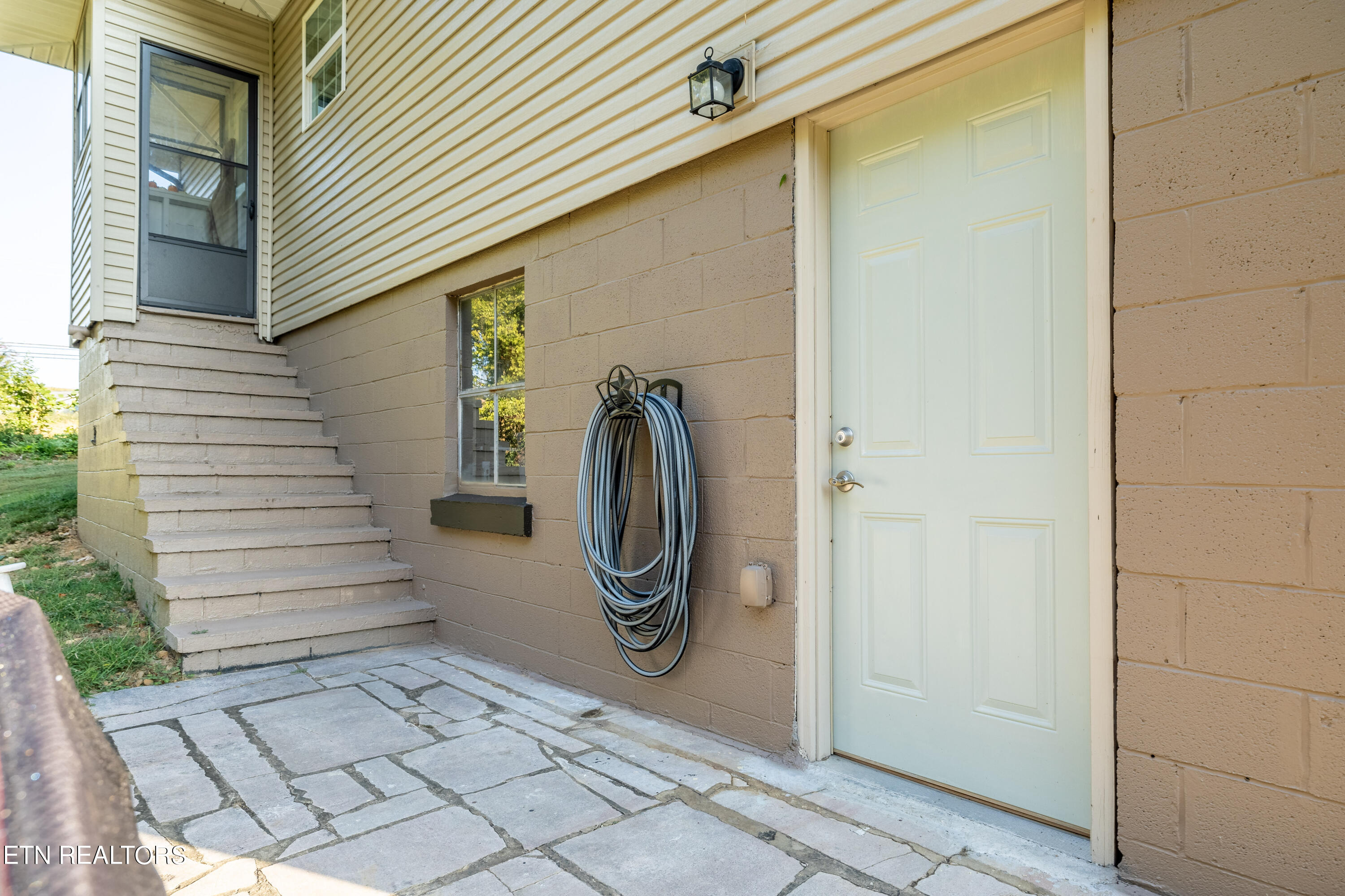 1719 Middlesettlements Road Maryville TN 37801