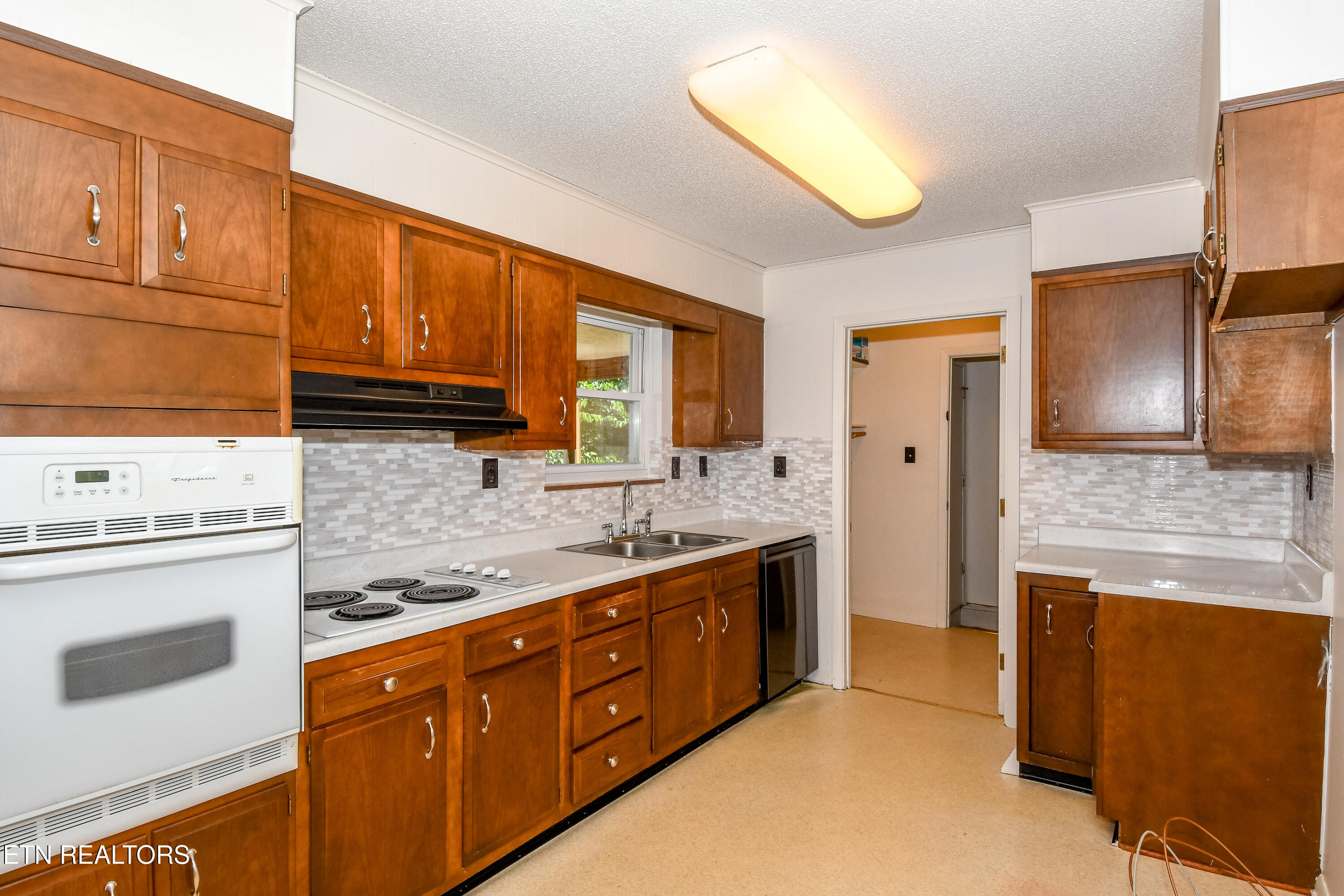 2919 W Woodbine Drive Maryville TN 37803
