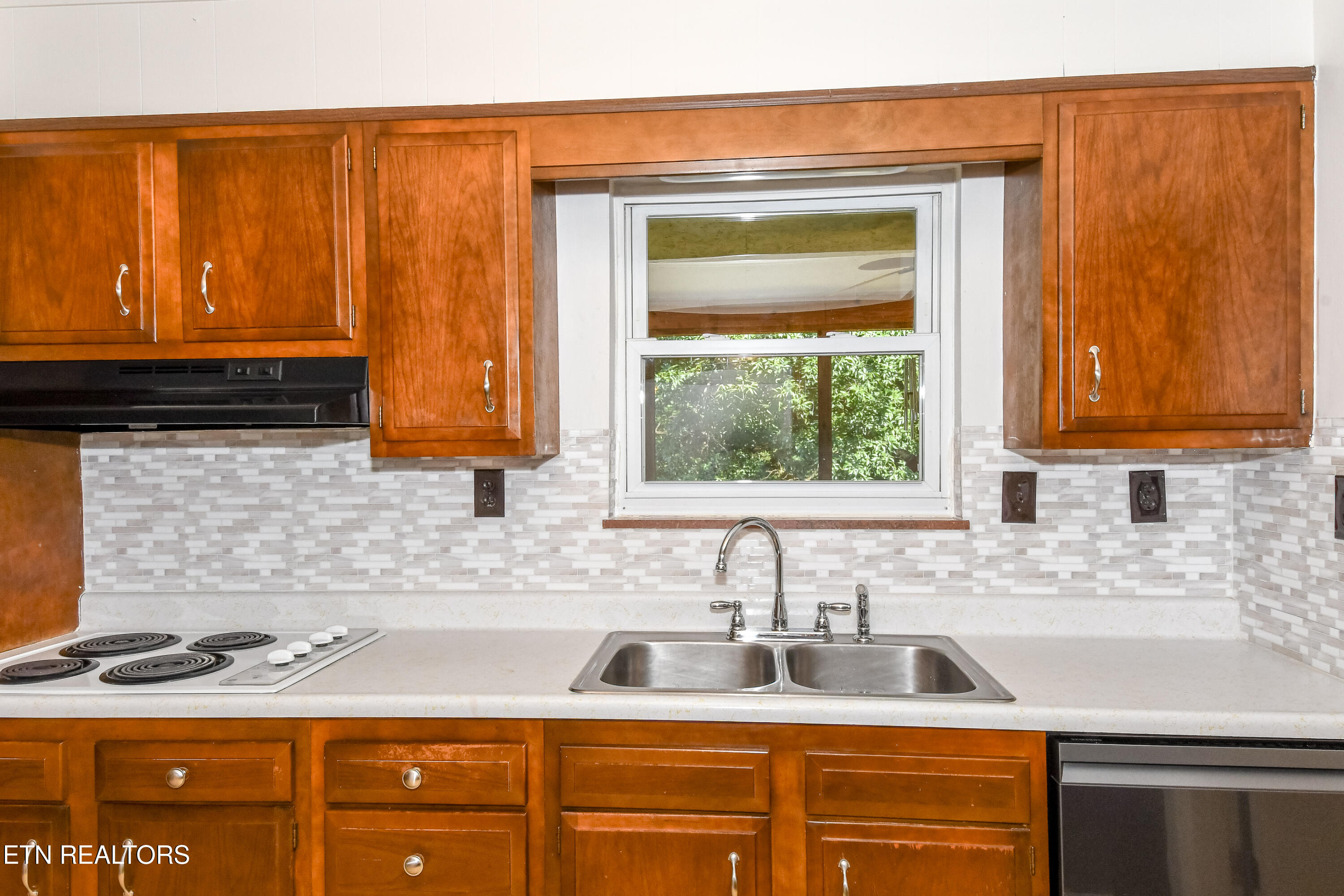 2919 W Woodbine Drive Maryville TN 37803
