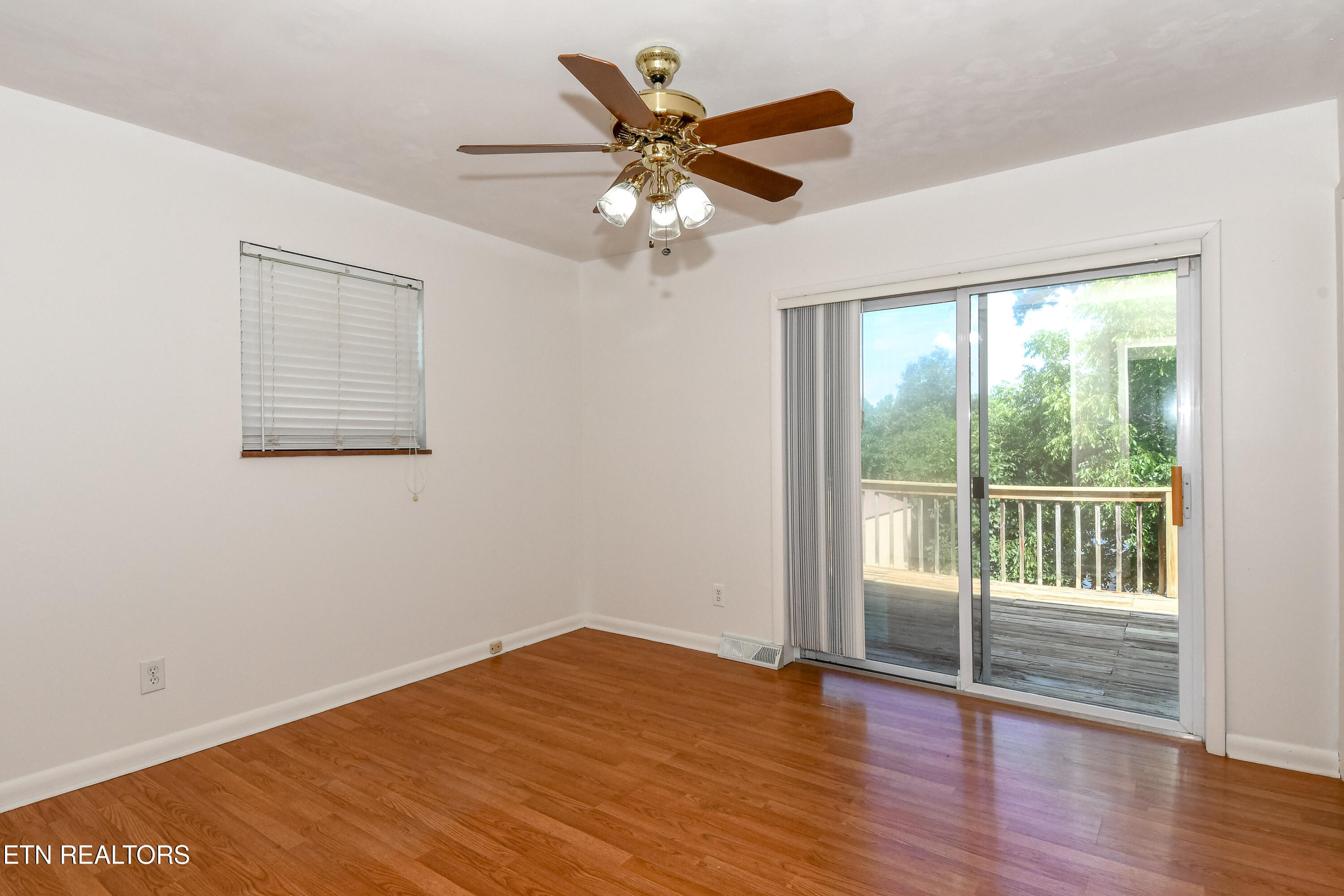 2919 W Woodbine Drive Maryville TN 37803