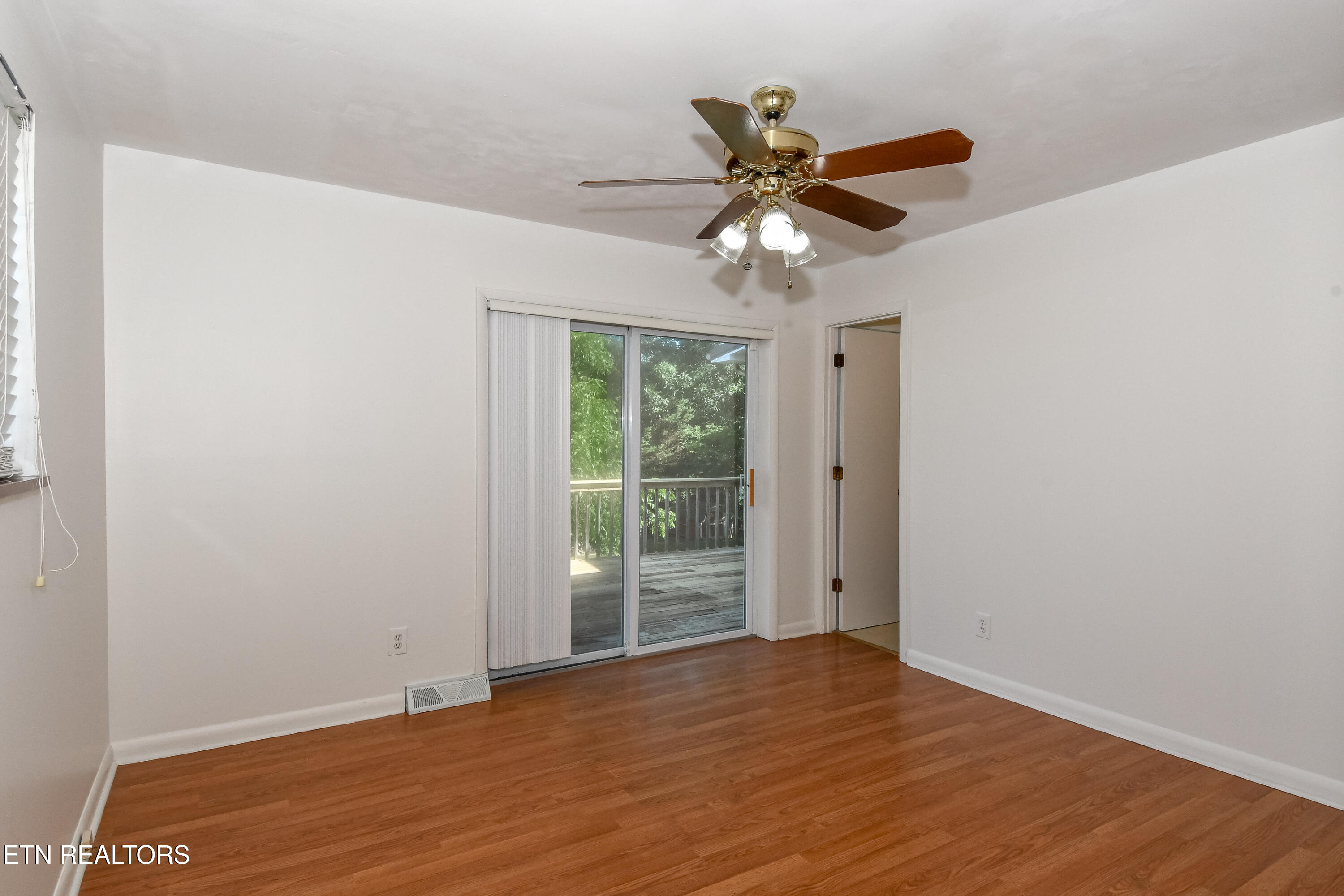 2919 W Woodbine Drive Maryville TN 37803