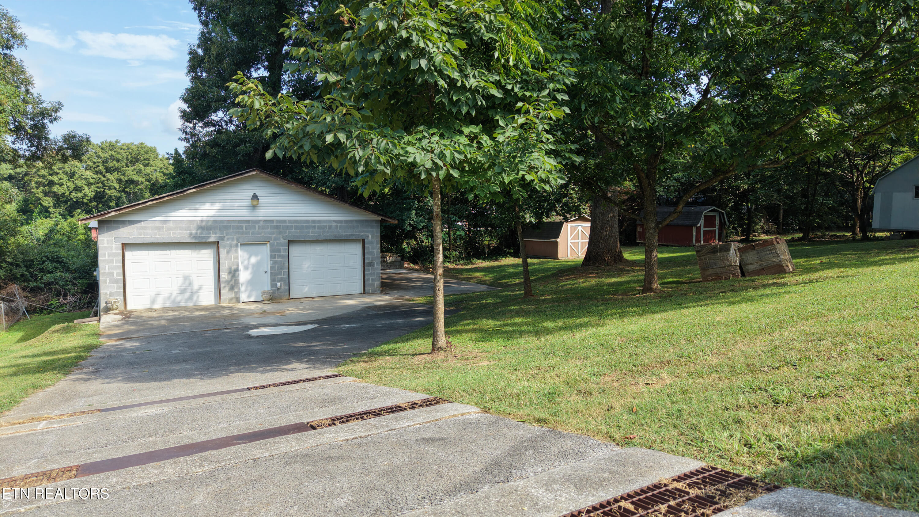 2919 W Woodbine Drive Maryville TN 37803
