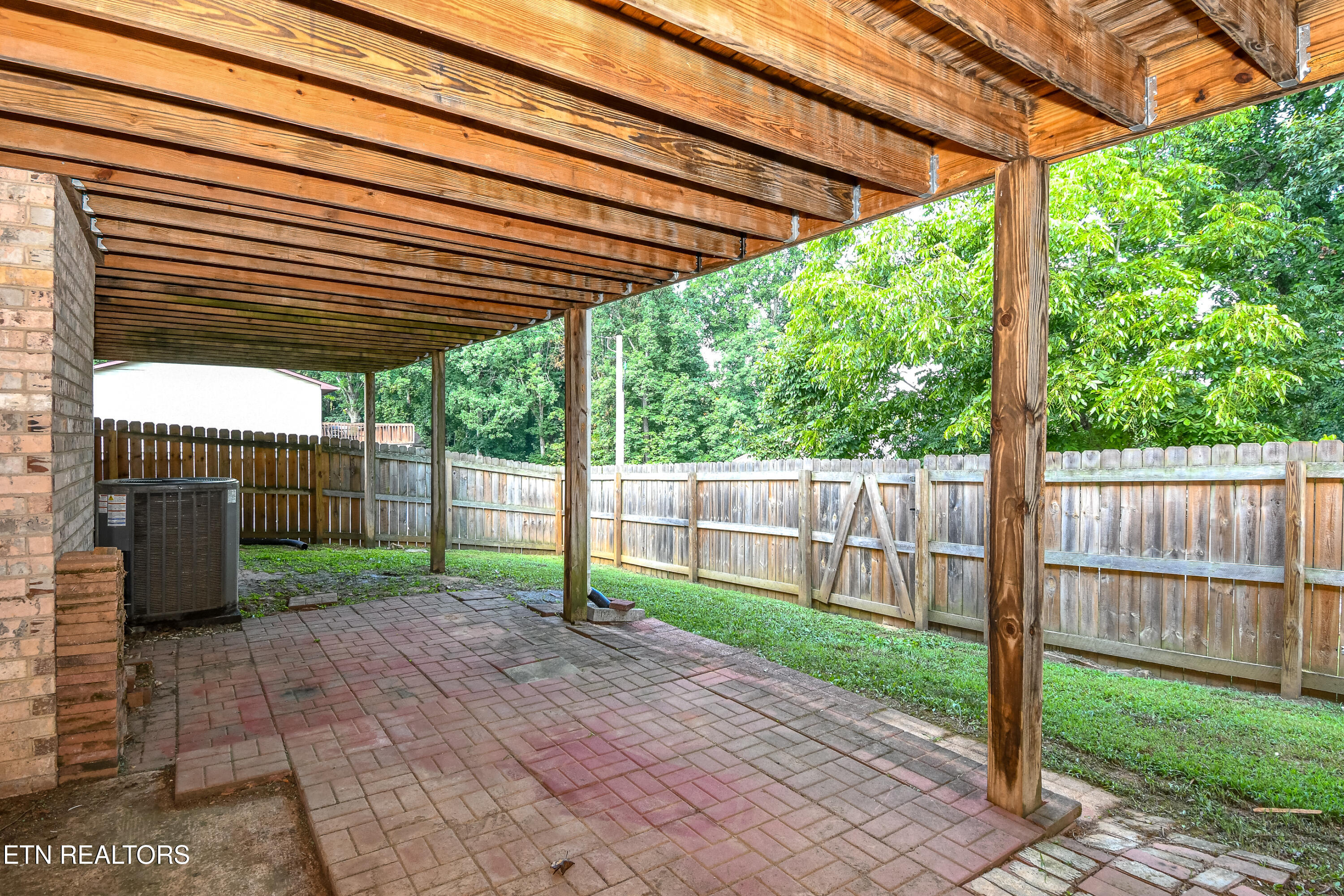 2919 W Woodbine Drive Maryville TN 37803