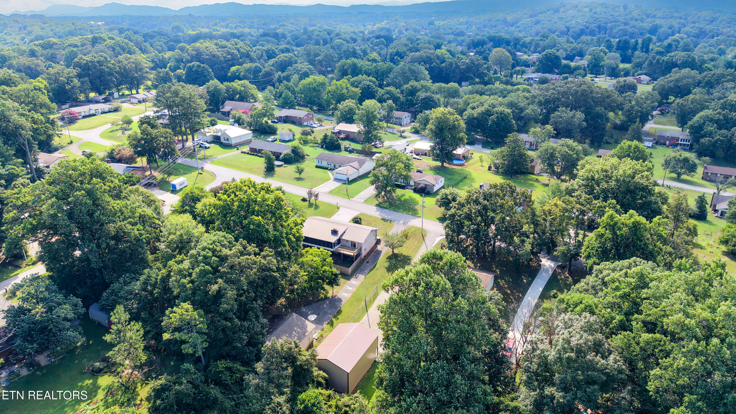 2919 W Woodbine Drive Maryville TN 37803