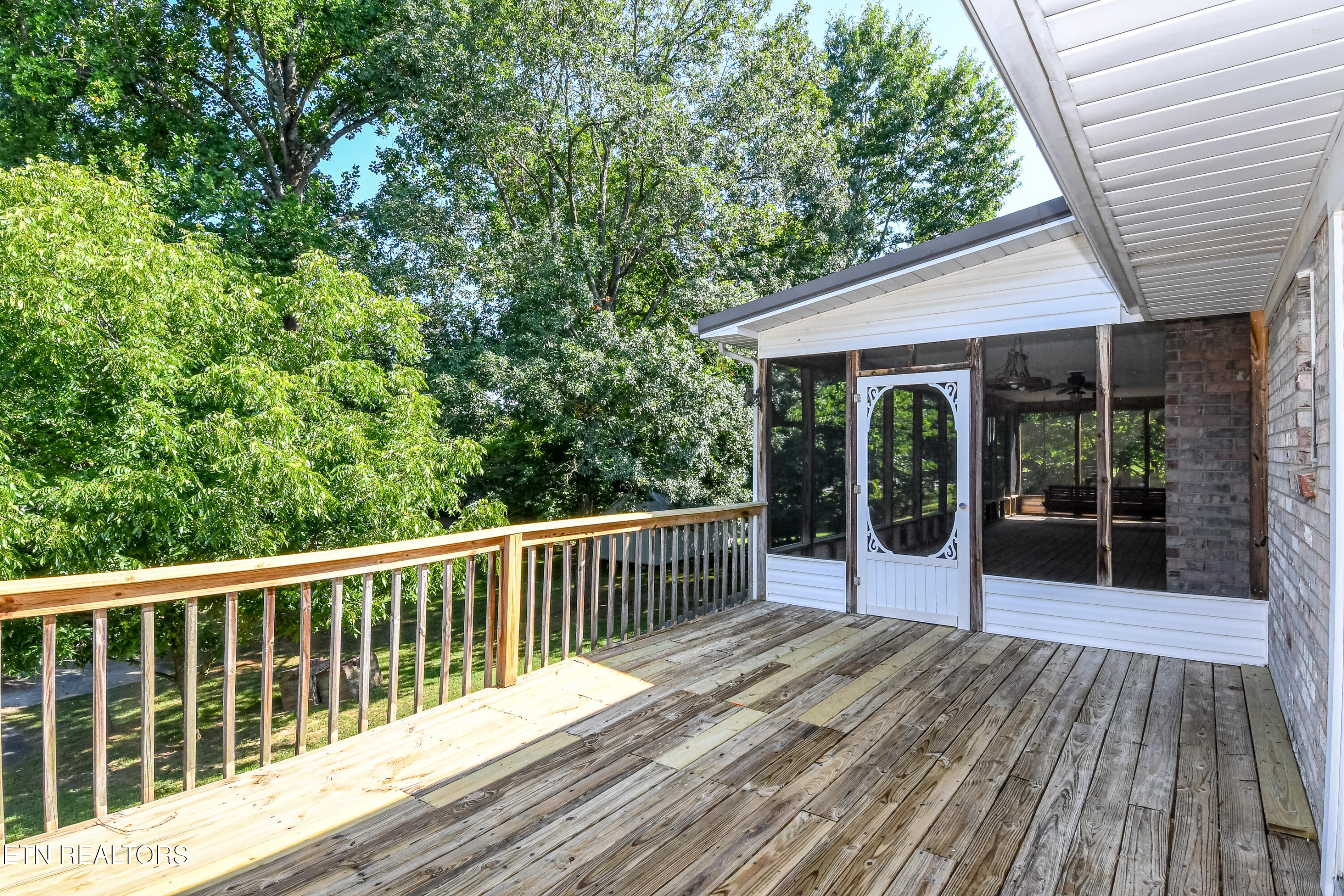 2919 W Woodbine Drive Maryville TN 37803