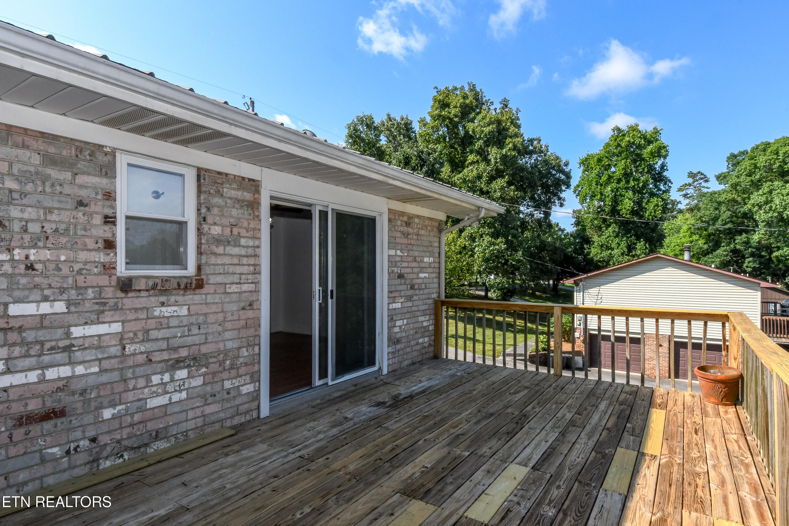 2919 W Woodbine Drive Maryville TN 37803