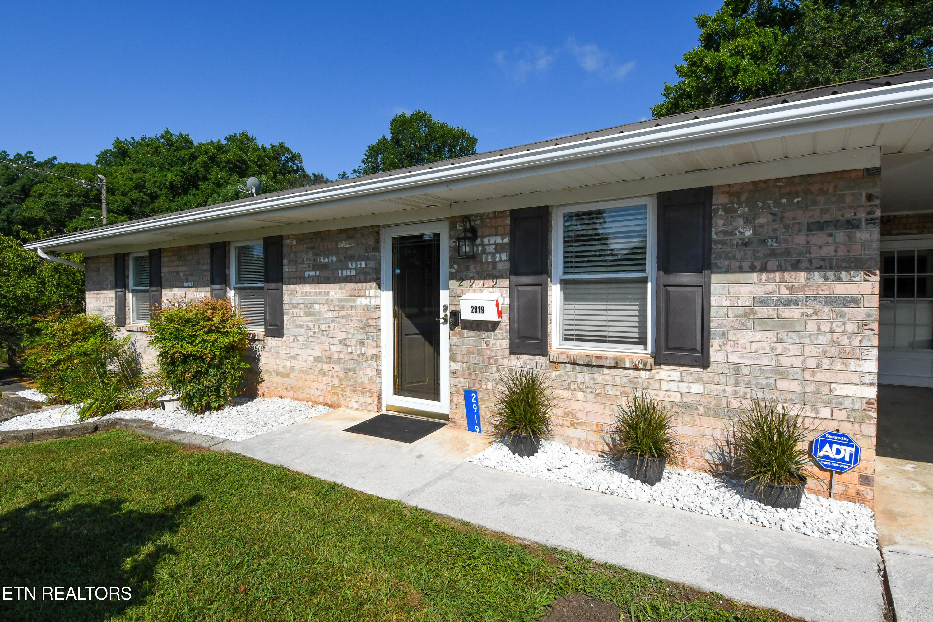 2919 W Woodbine Drive Maryville TN 37803