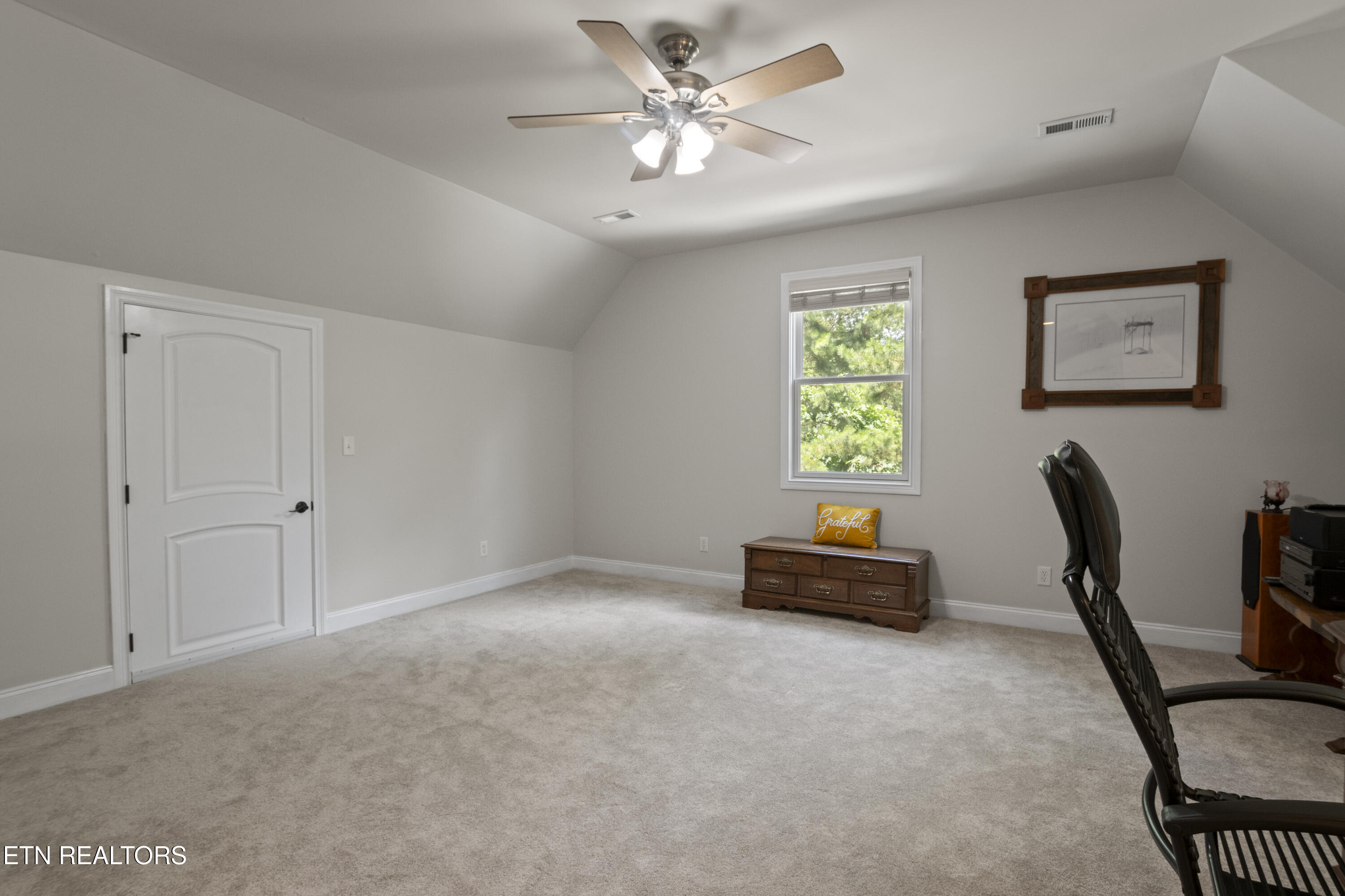186 Lake Crest Drive Lenoir City TN 37772