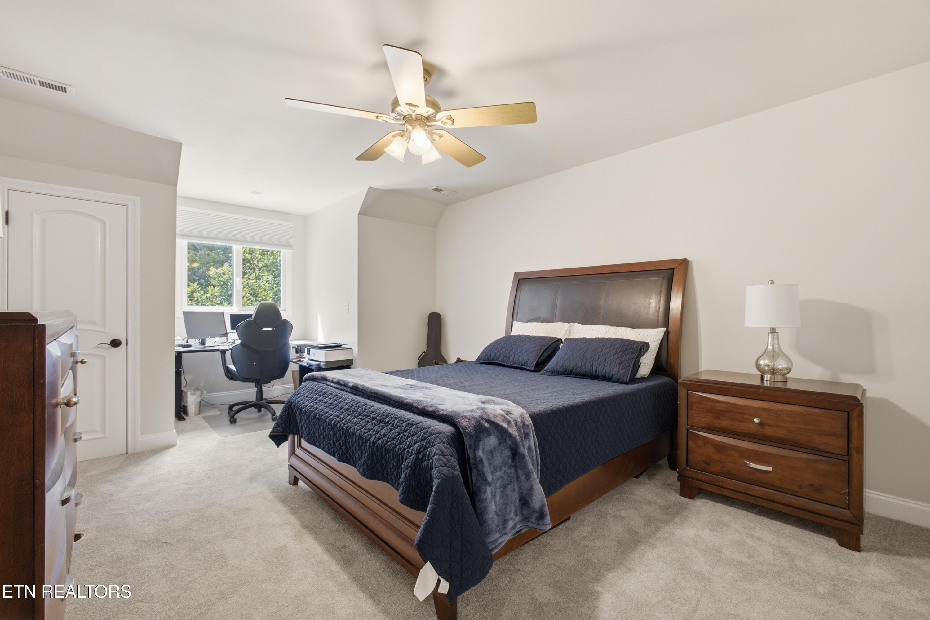 186 Lake Crest Drive Lenoir City TN 37772