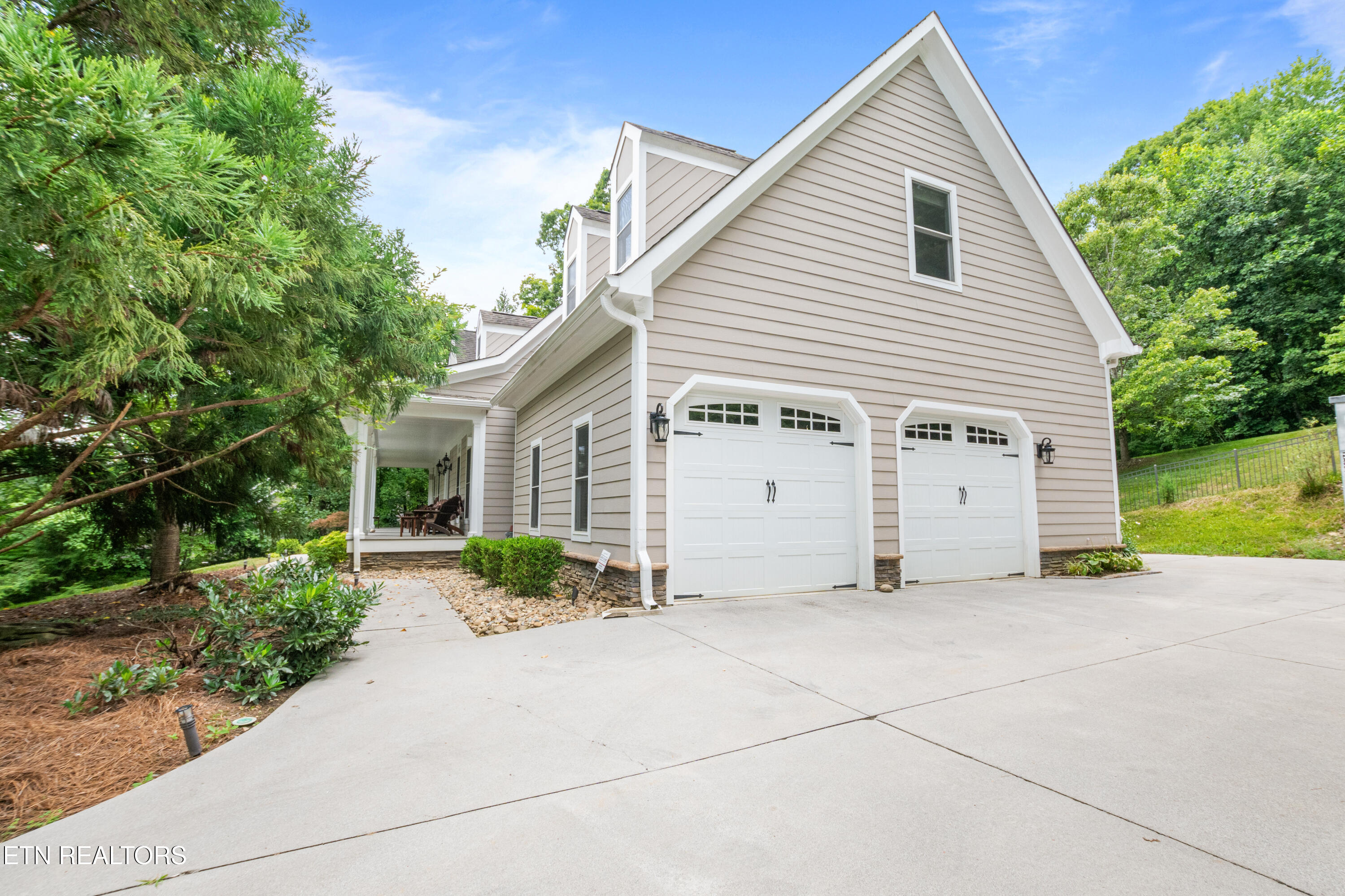 186 Lake Crest Drive Lenoir City TN 37772