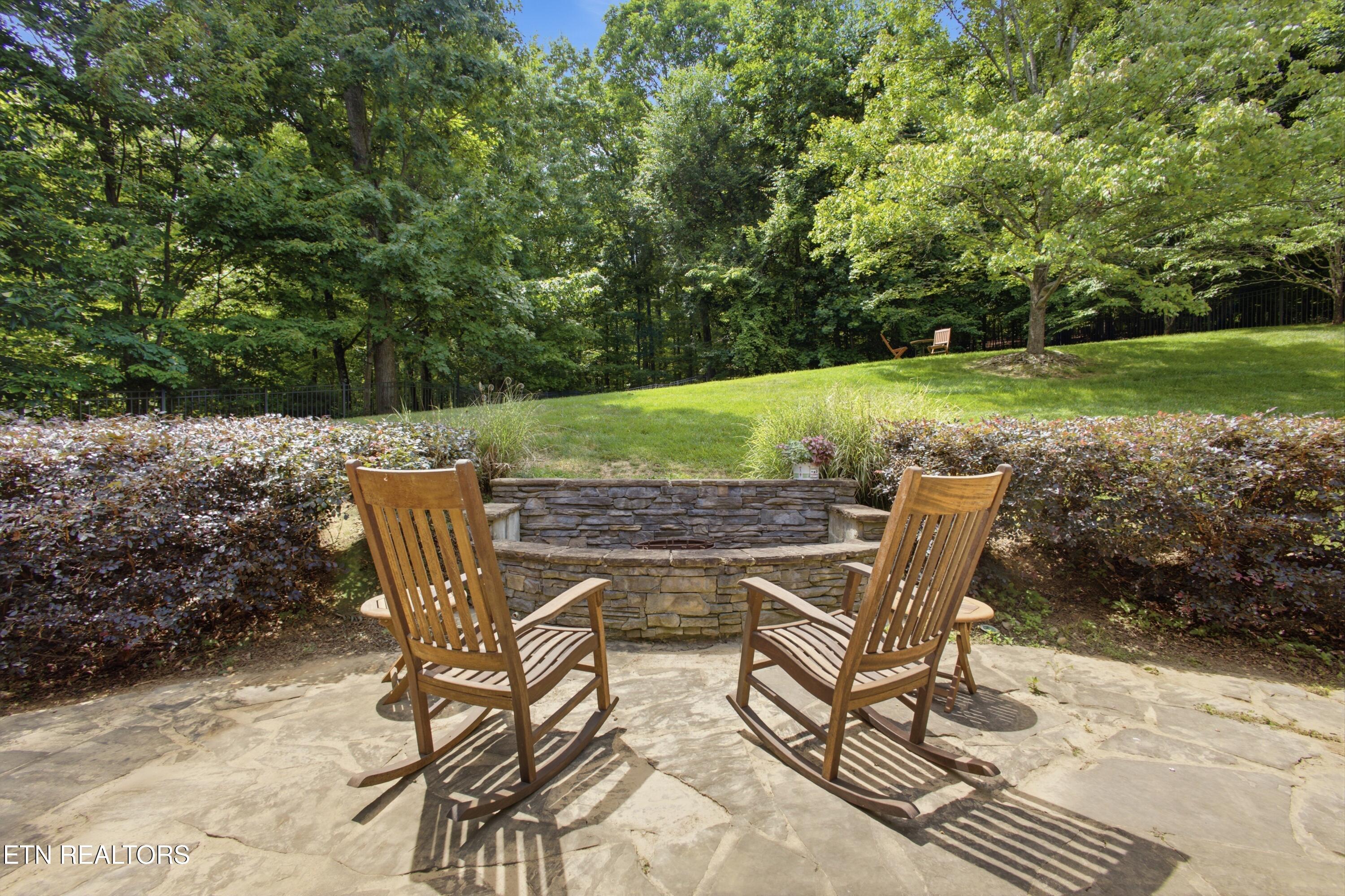 186 Lake Crest Drive Lenoir City TN 37772
