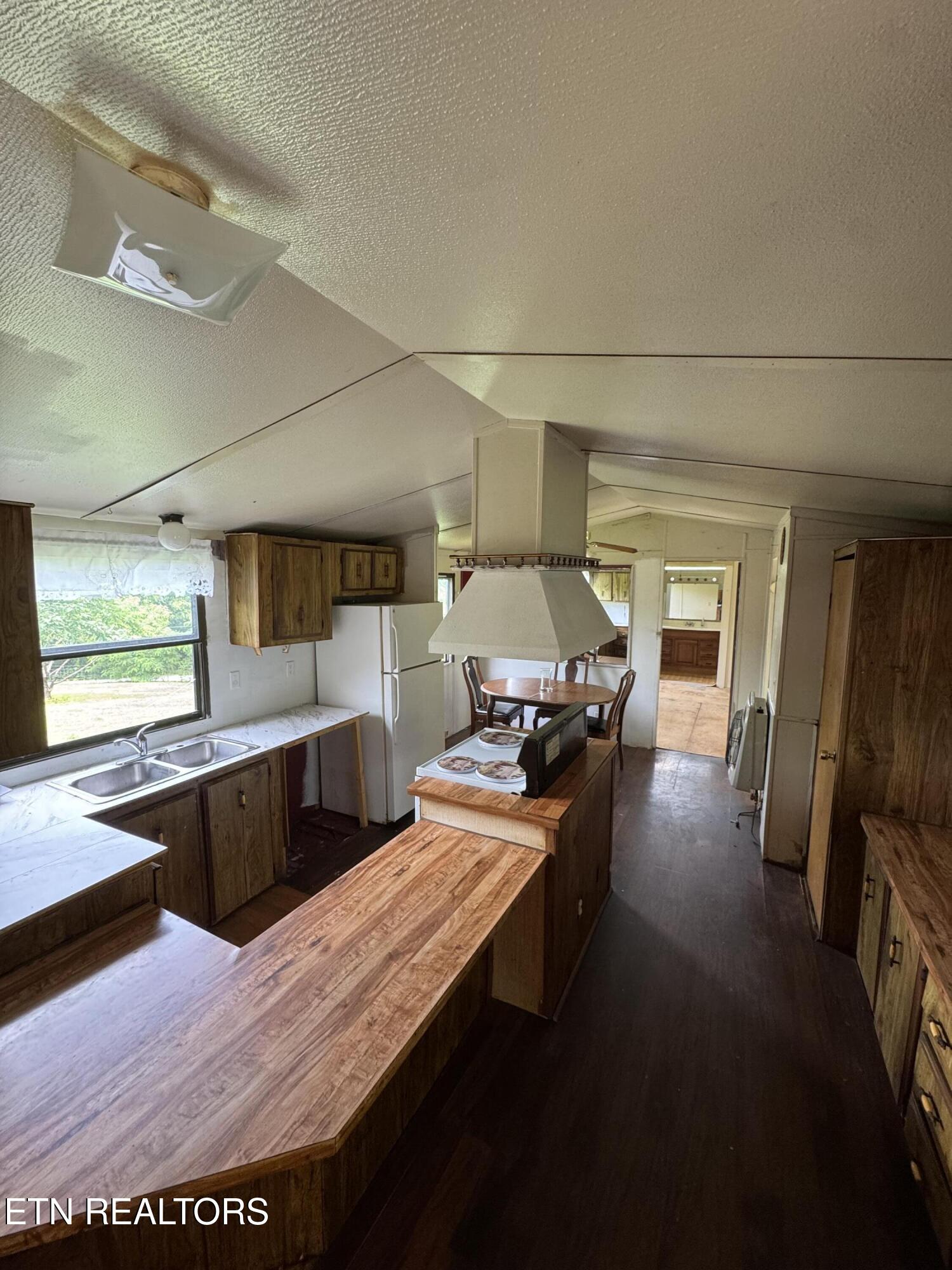 347 Depot Street Vonore TN 37885