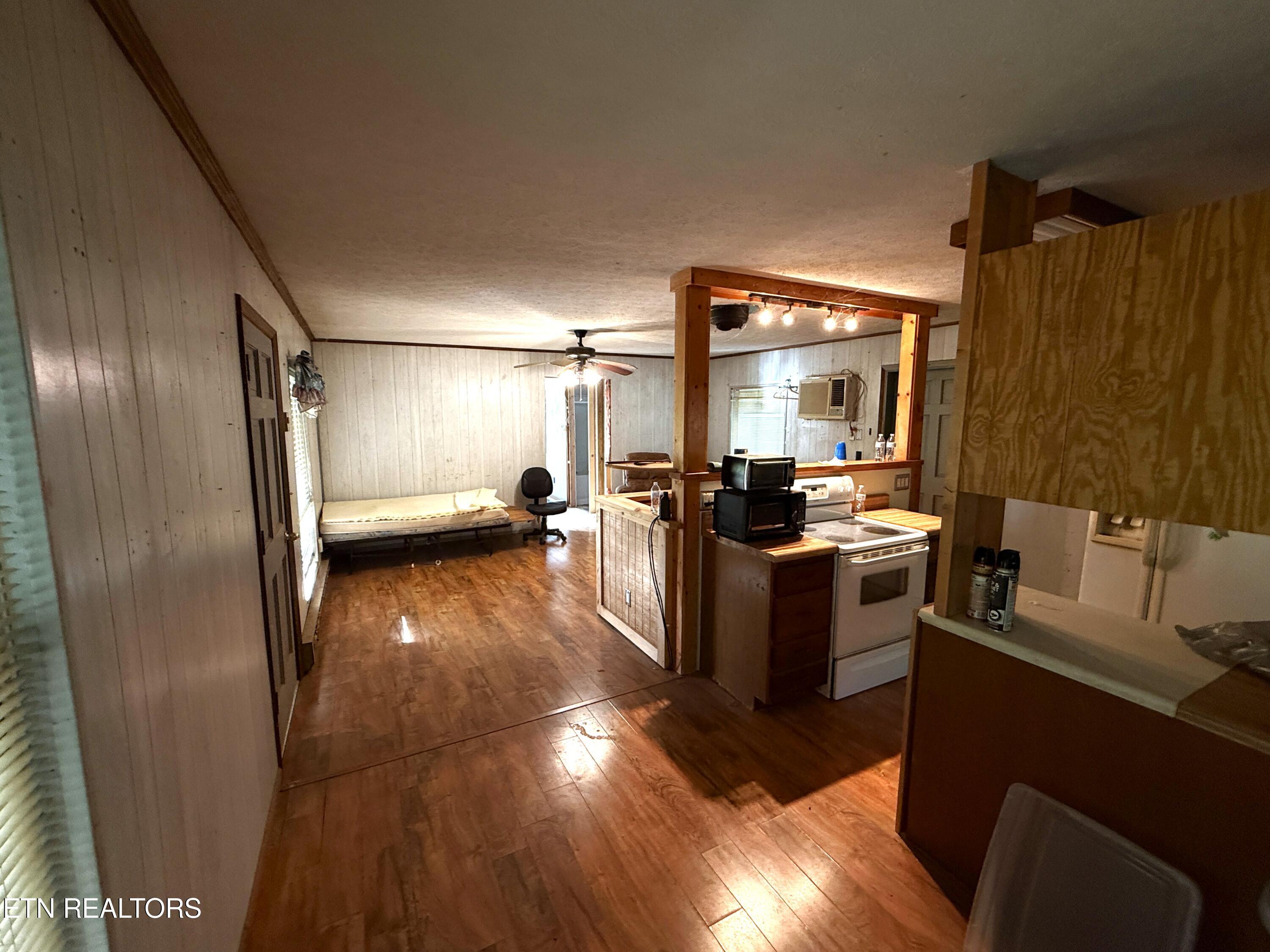 2930 Arch Way Cosby TN 37722