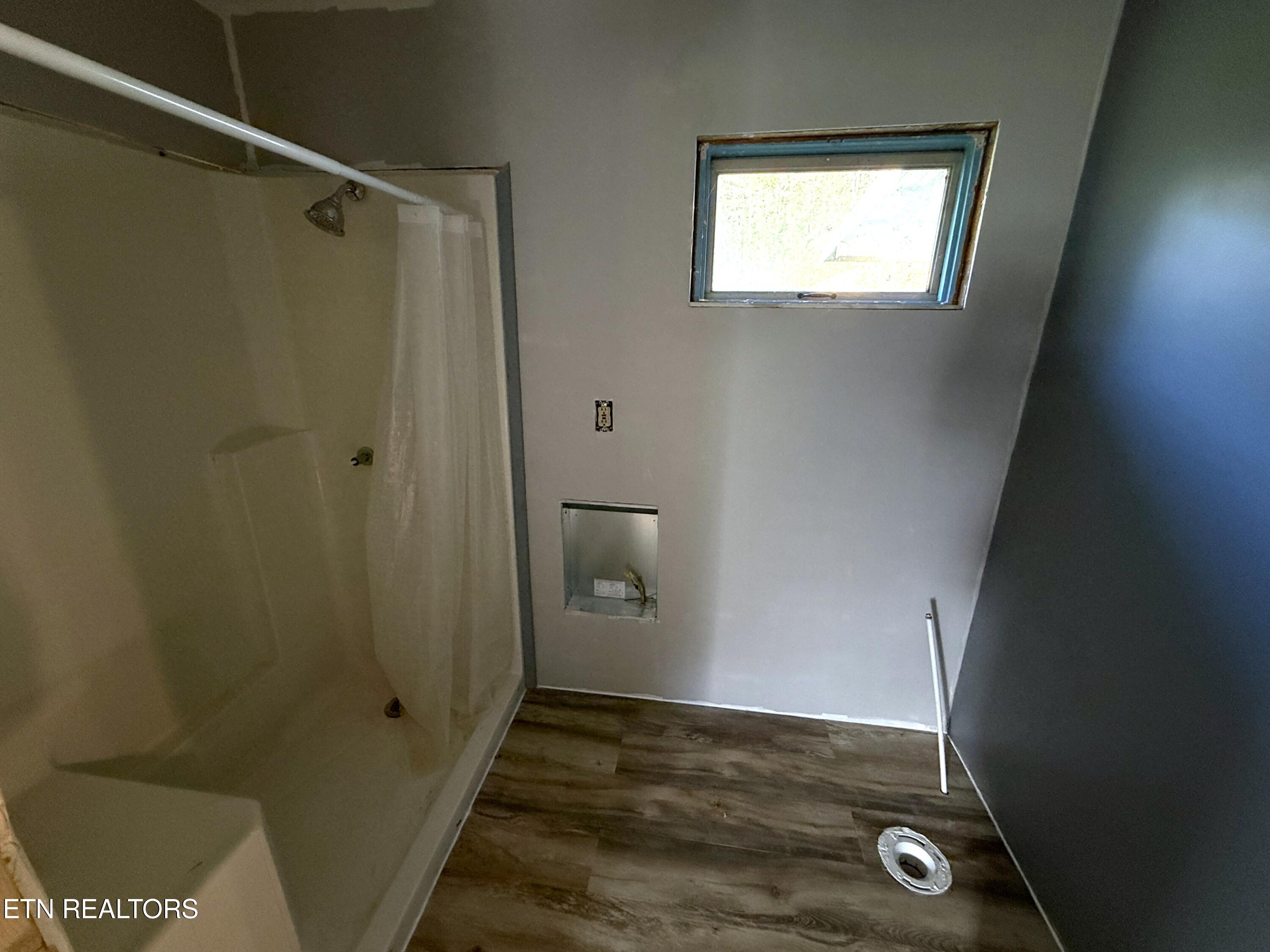 2930 Arch Way Cosby TN 37722