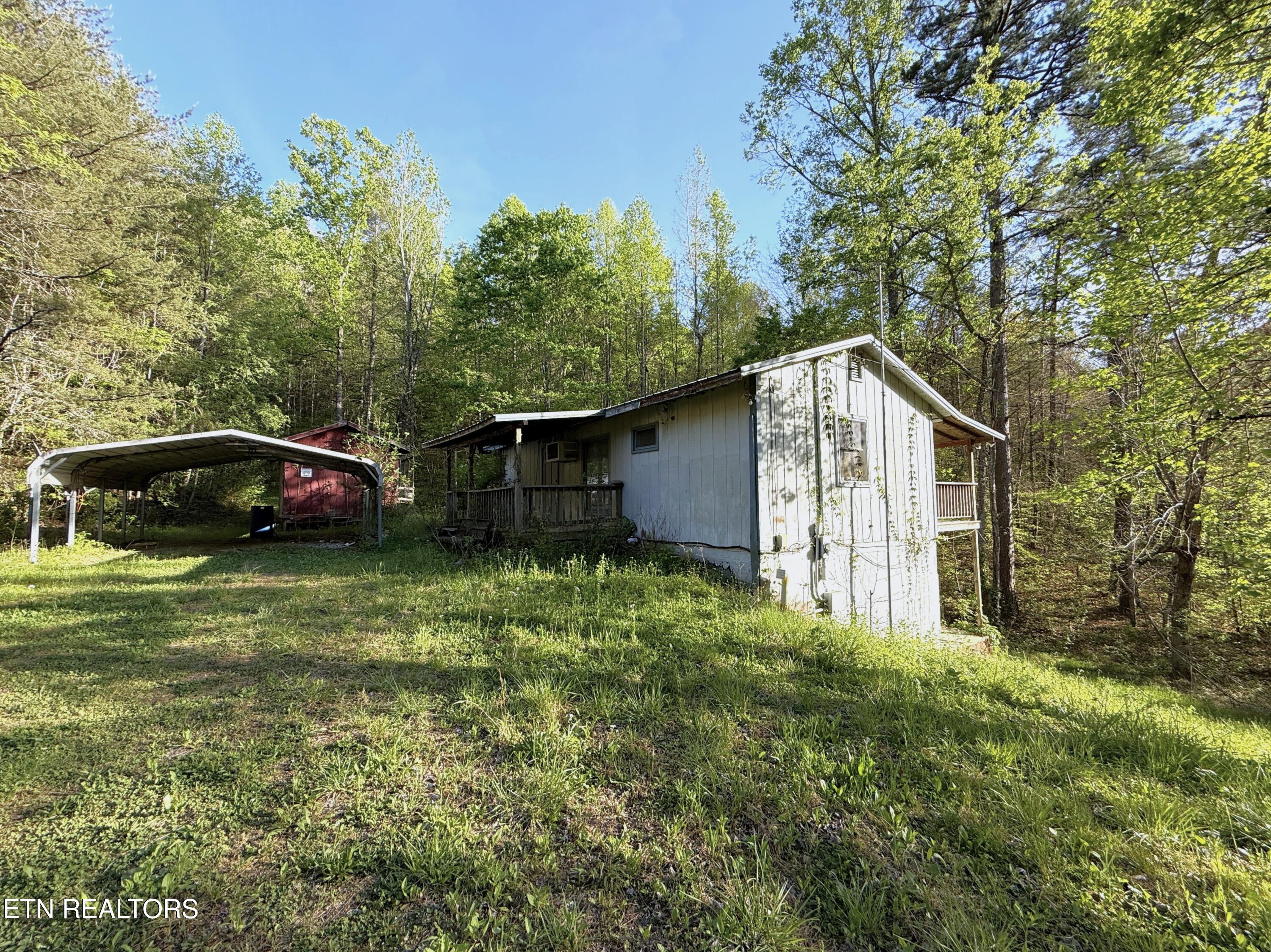 2930 Arch Way Cosby TN 37722