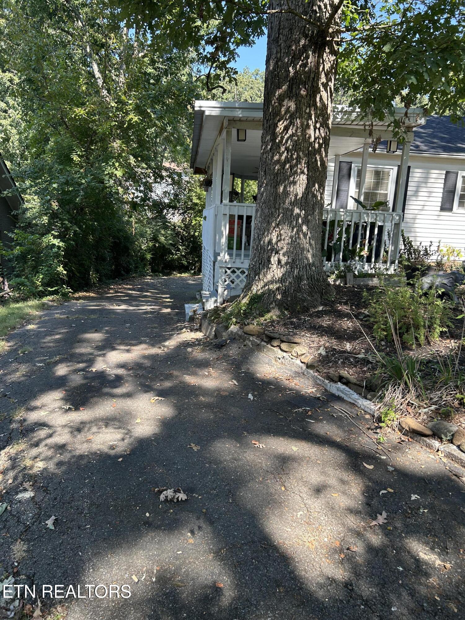 3345 Kenilworth Lane Knoxville TN 37917