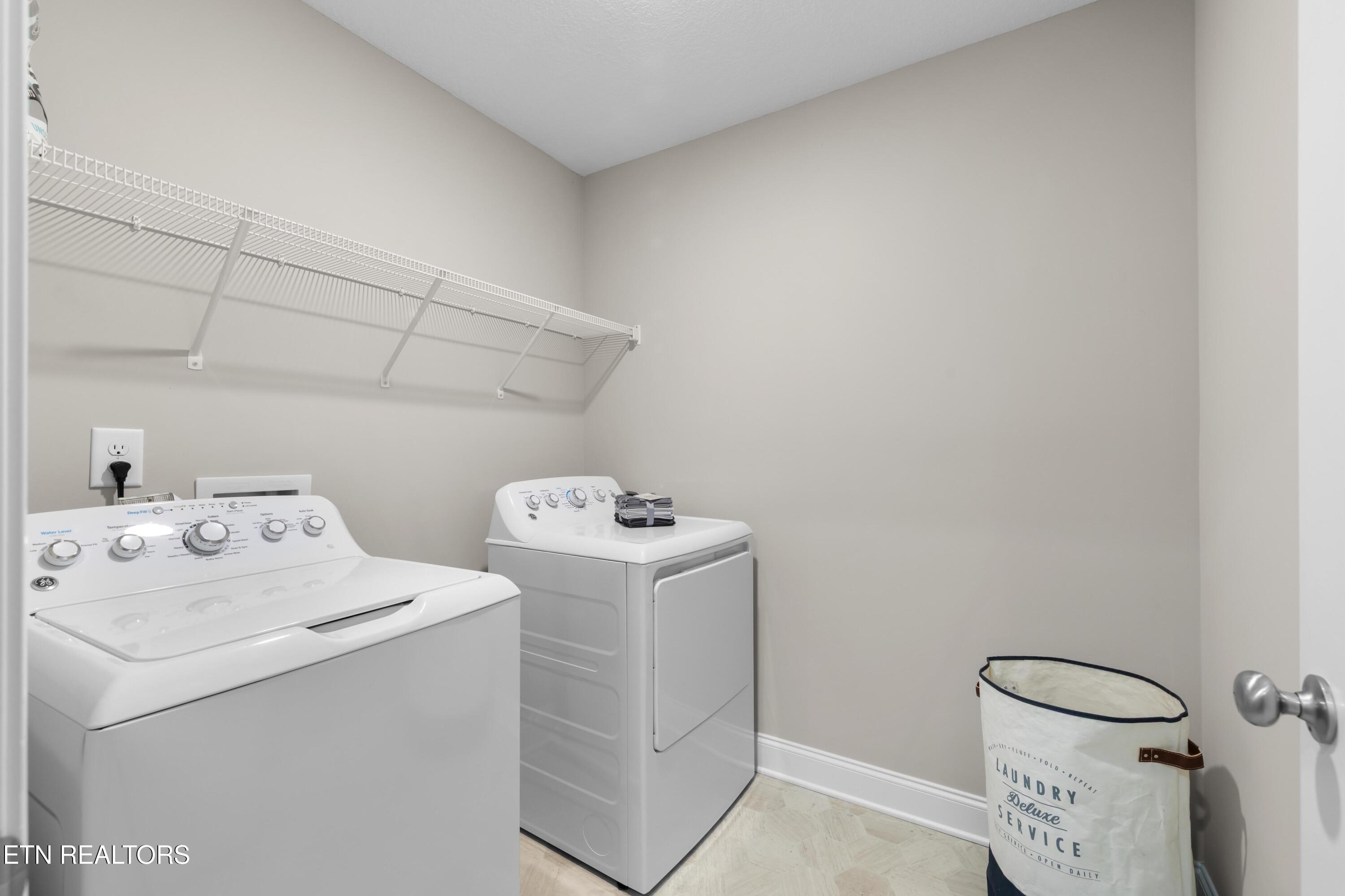 240 Broadberry Avenue Oak Ridge TN 37830