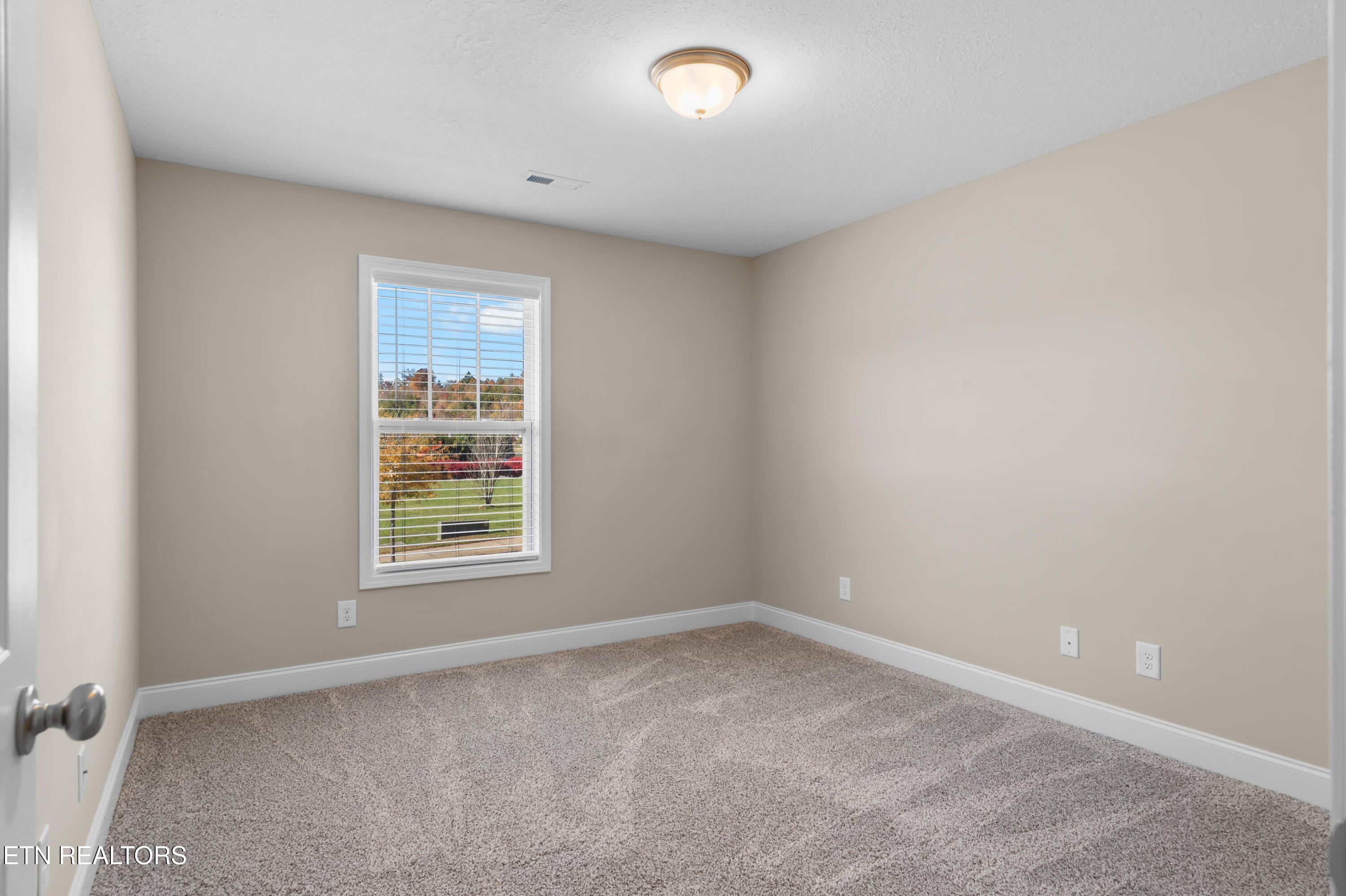 240 Broadberry Avenue Oak Ridge TN 37830