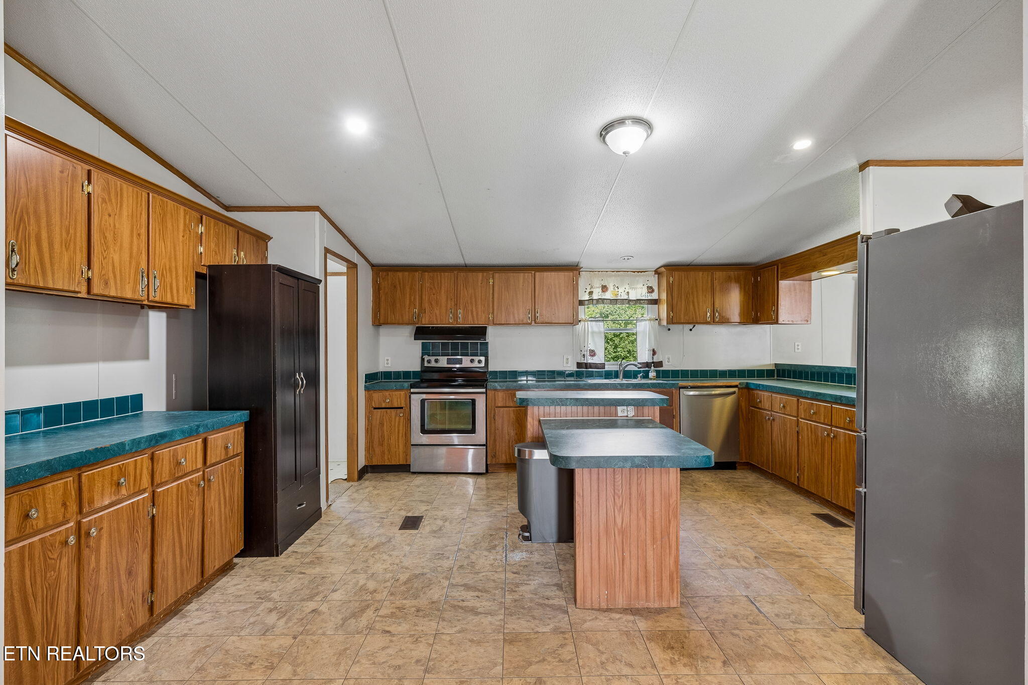 1422 Dove Lane Springfield TN 37172