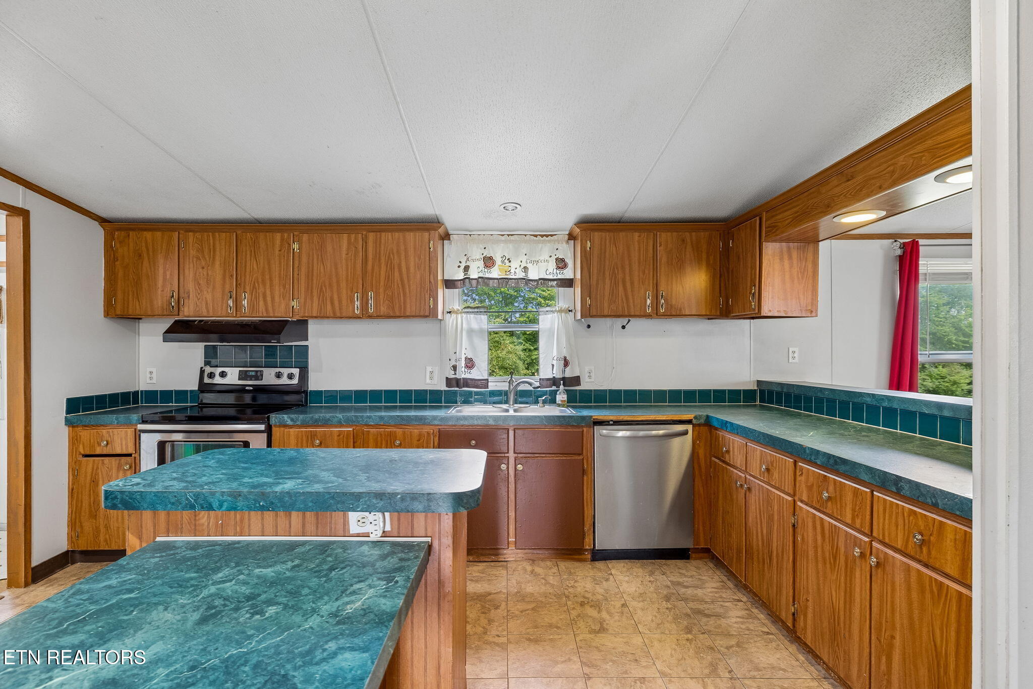 1422 Dove Lane Springfield TN 37172