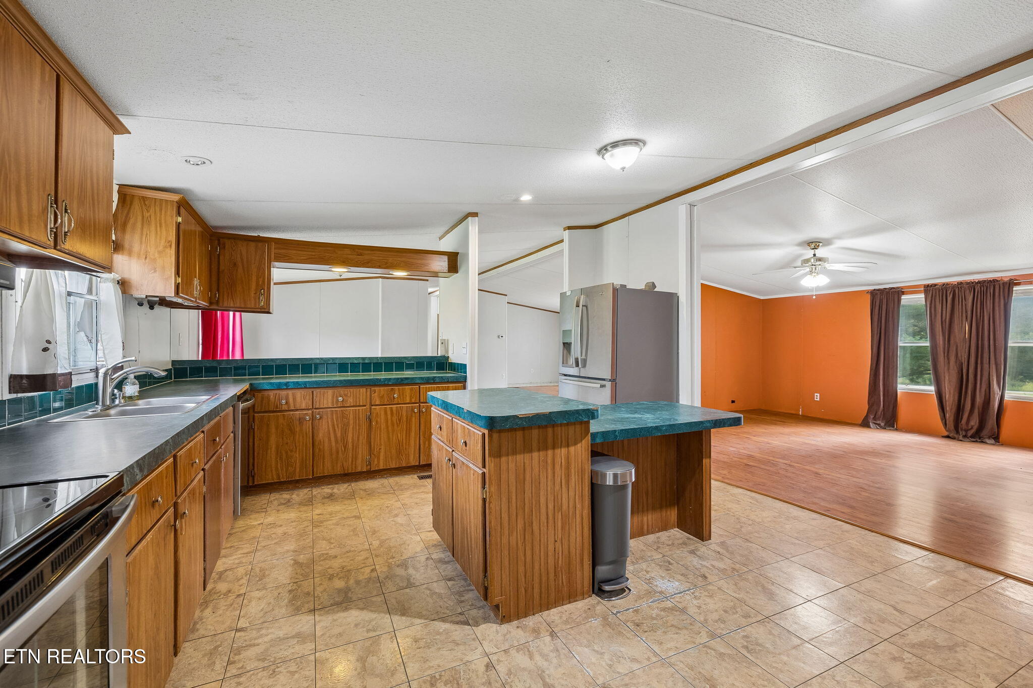 1422 Dove Lane Springfield TN 37172