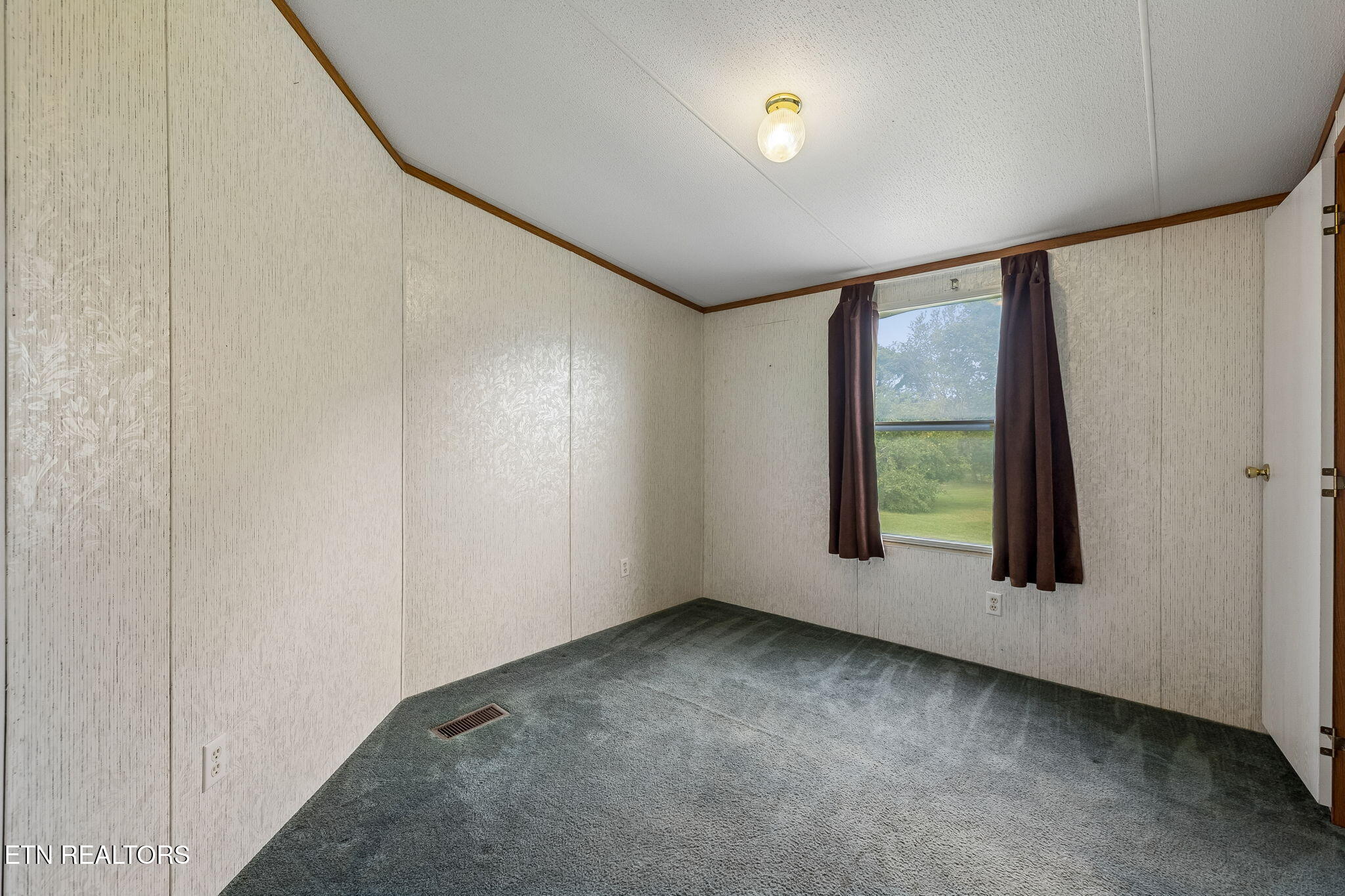 1422 Dove Lane Springfield TN 37172