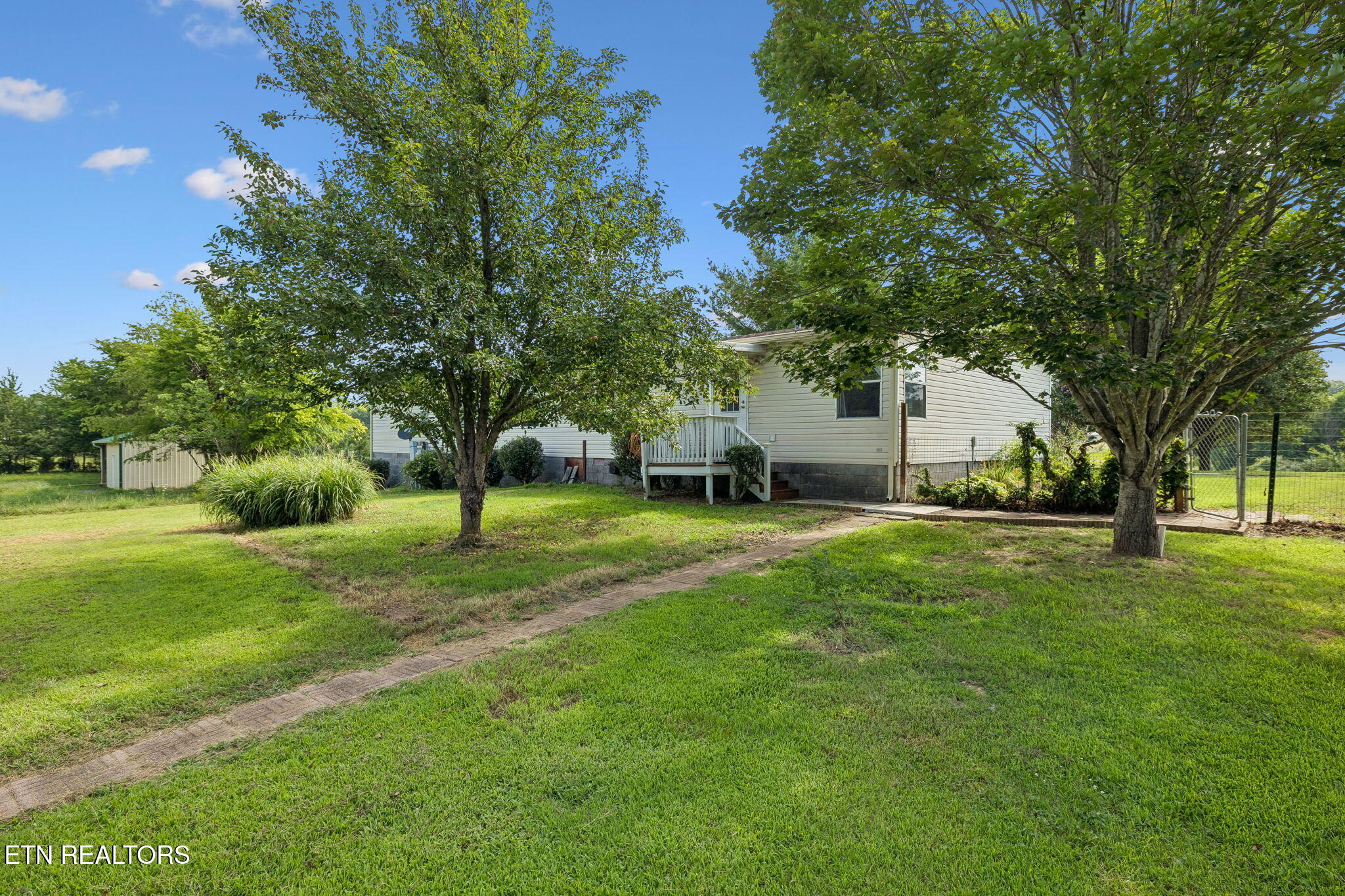 1422 Dove Lane Springfield TN 37172